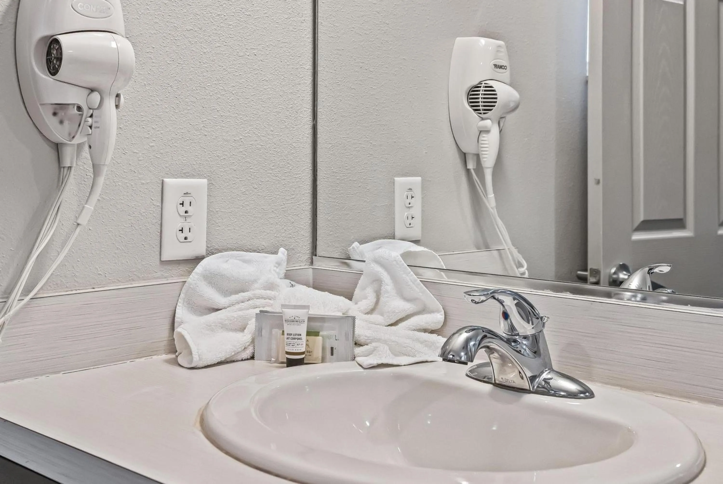 Bathroom in Baymont by Wyndham Ocala Suites