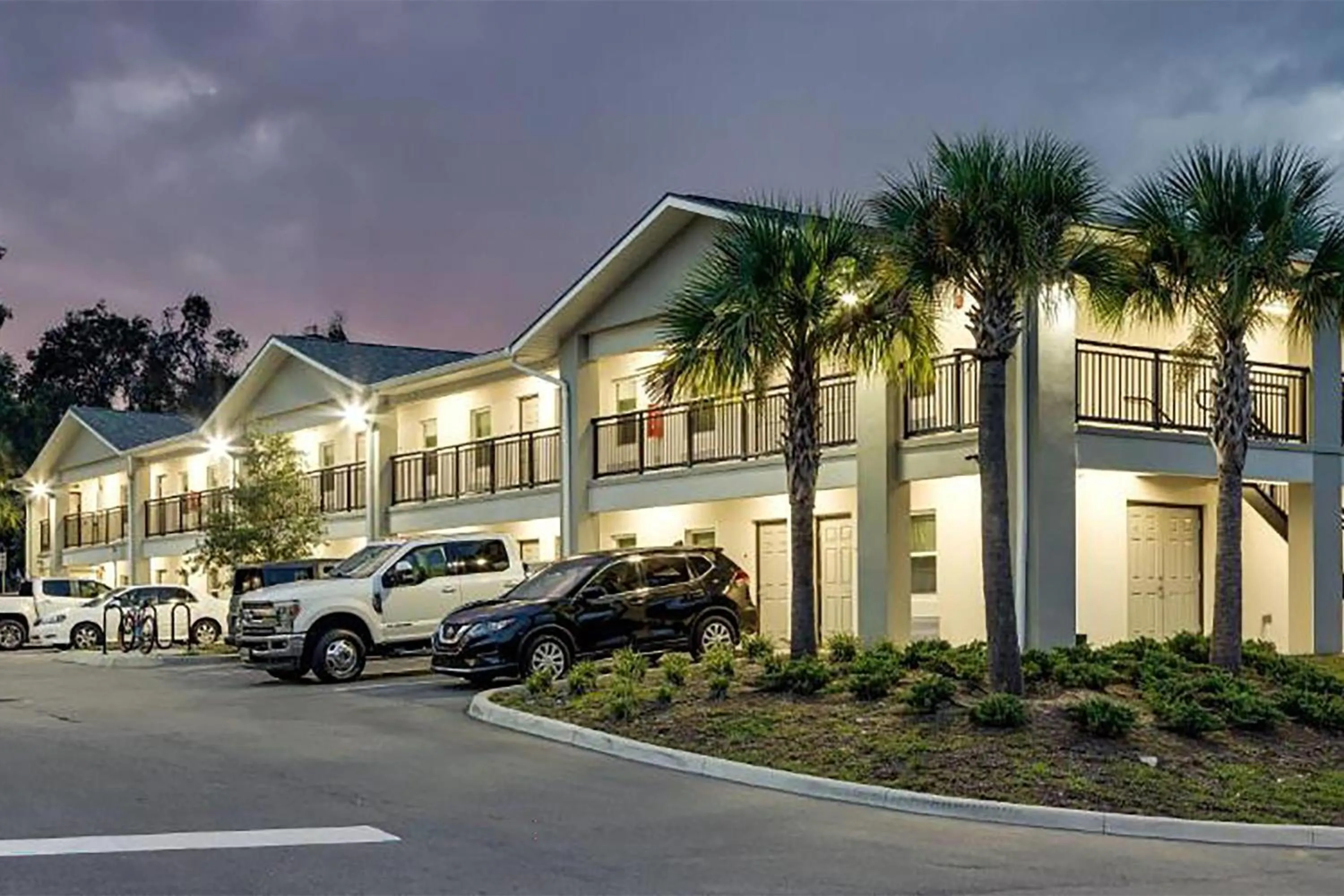 Property building in Baymont by Wyndham Ocala Suites
