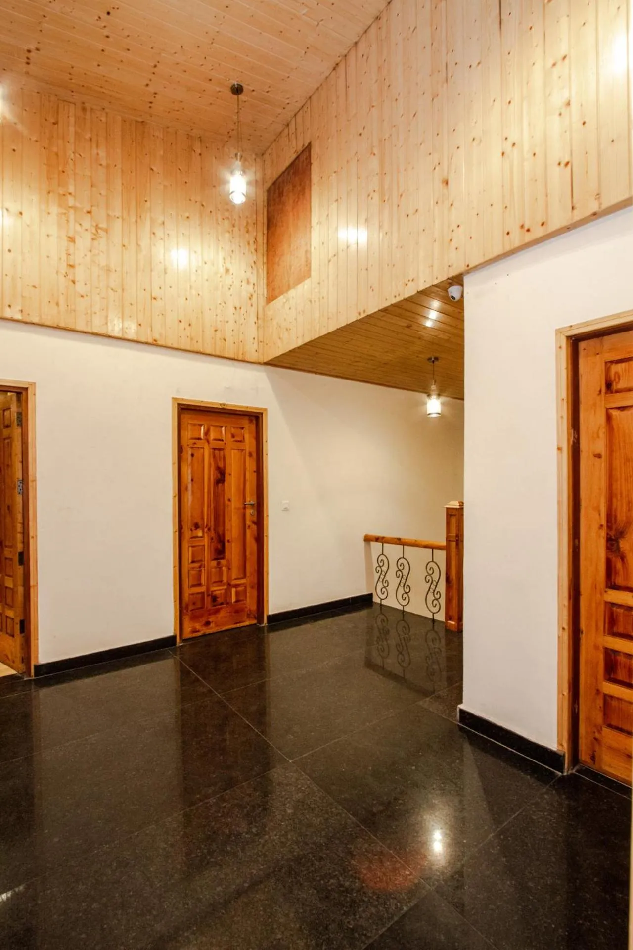 Lobby or reception in Tripli Hotels Stone House Cottage
