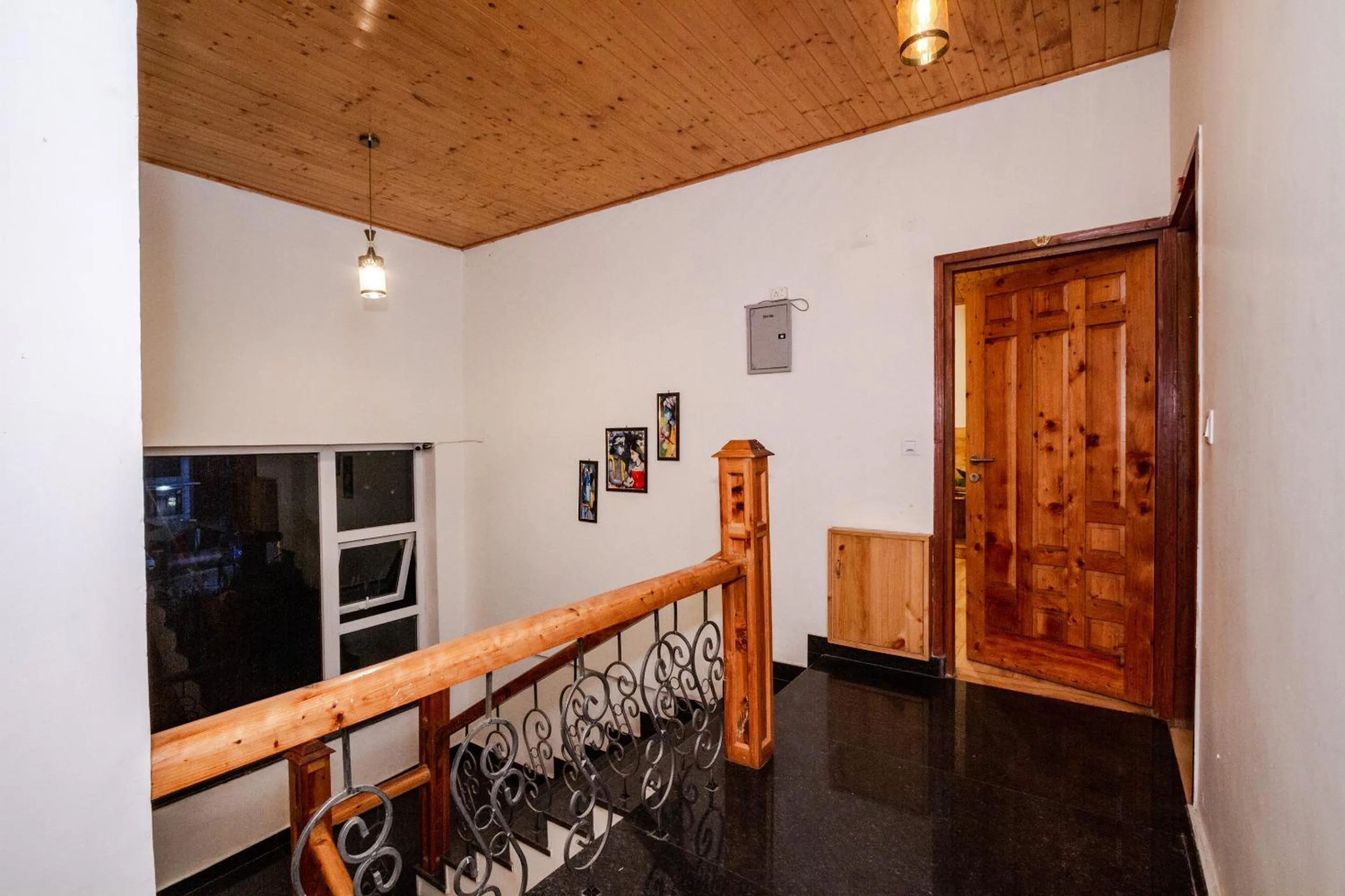 Lobby or reception in Tripli Hotels Stone House Cottage