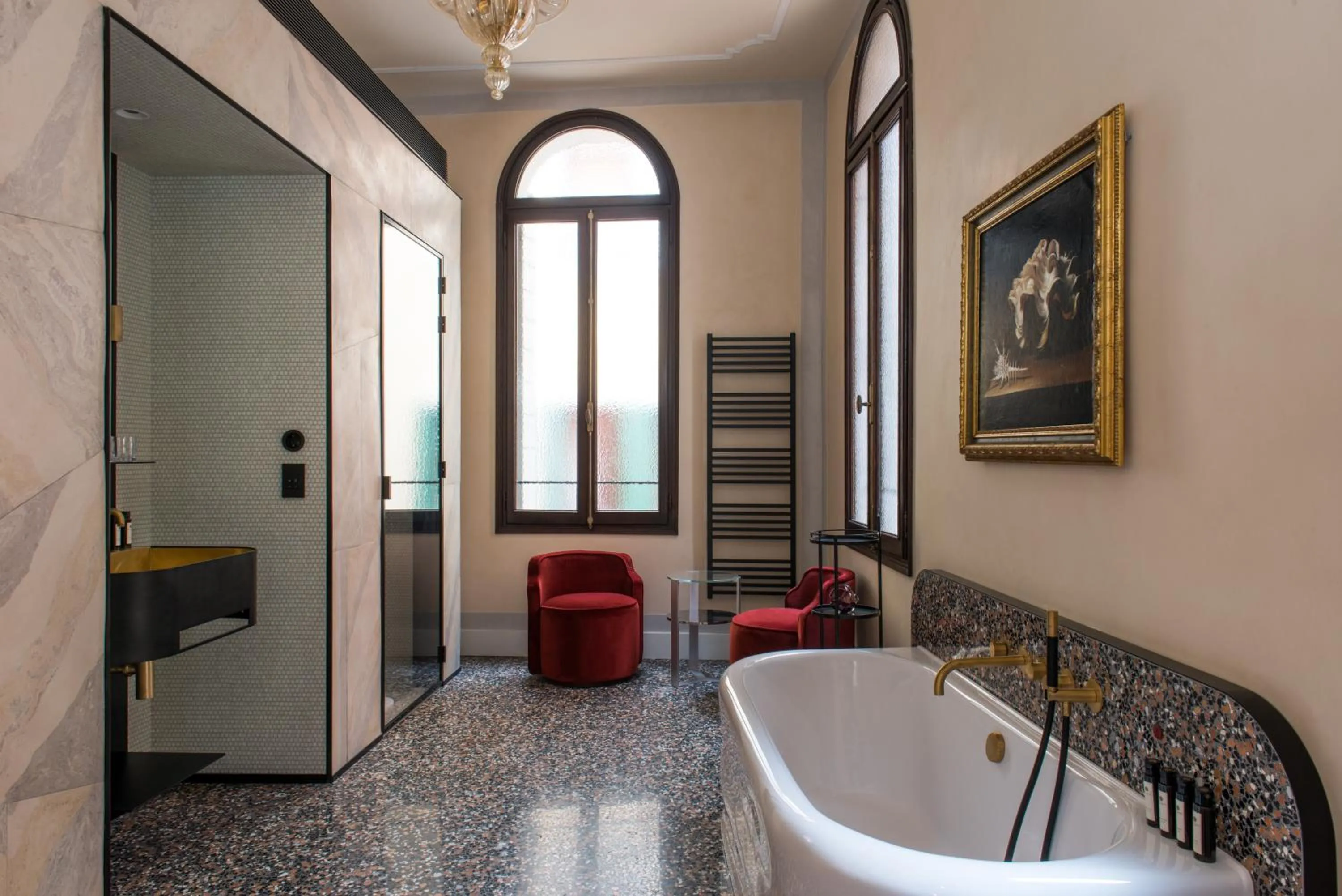 Bathroom in Nolinski Venezia - Evok Collection