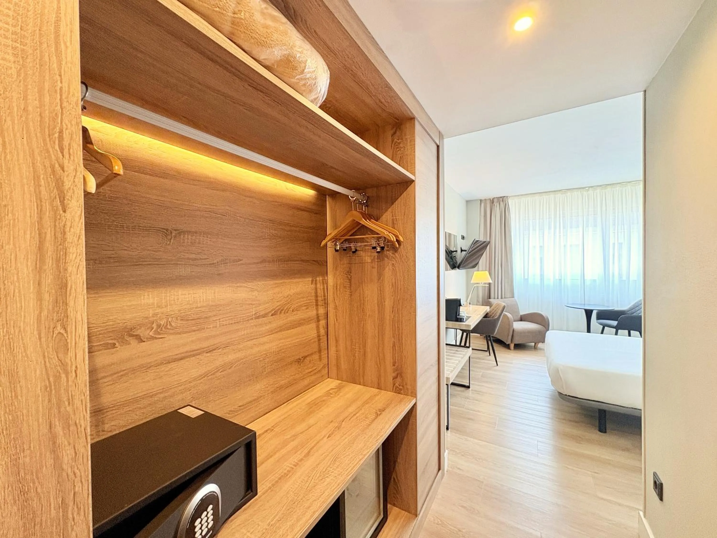 furniture in Eurohotel Diagonal Port