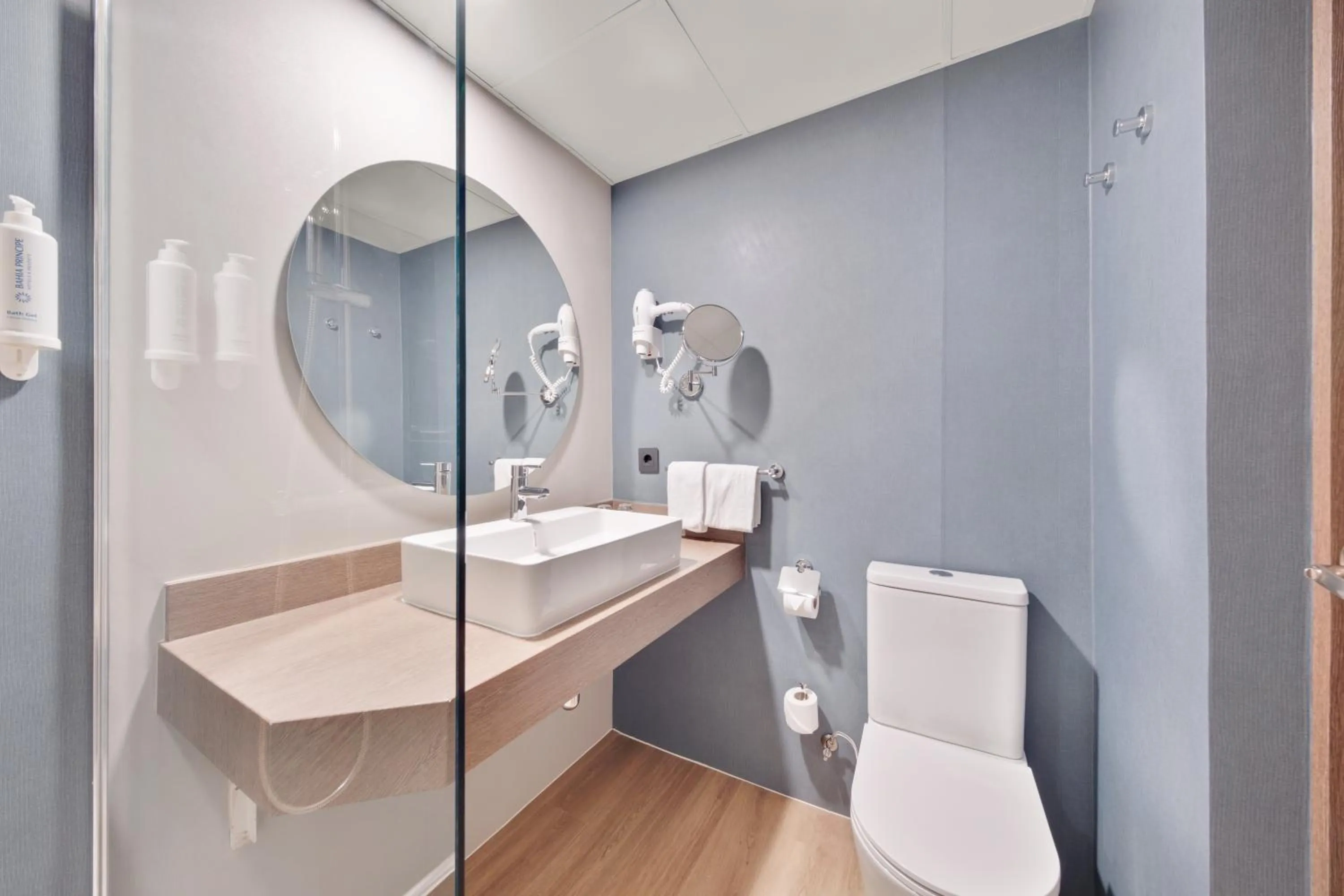 Toilet in Bahia Principe Sunlight Coral Playa - Adults Only