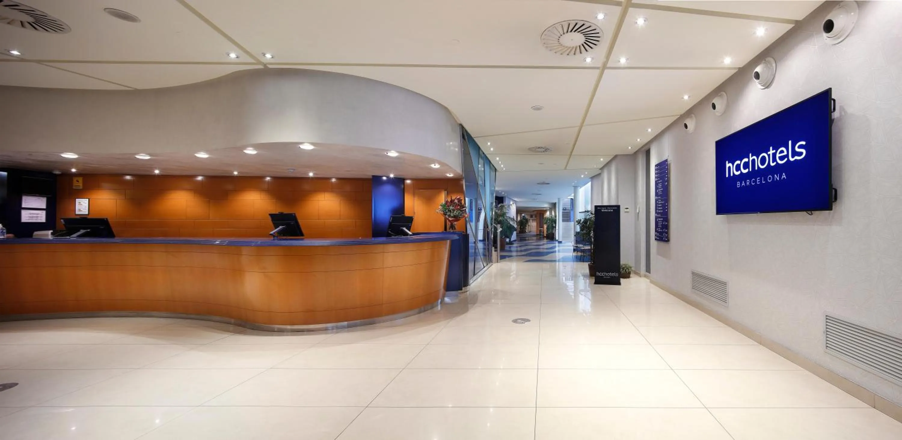 Lobby or reception in HCC Montblanc