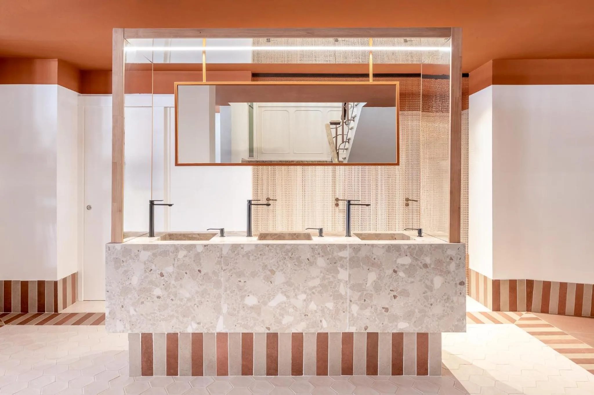 Bathroom in tent Arenal