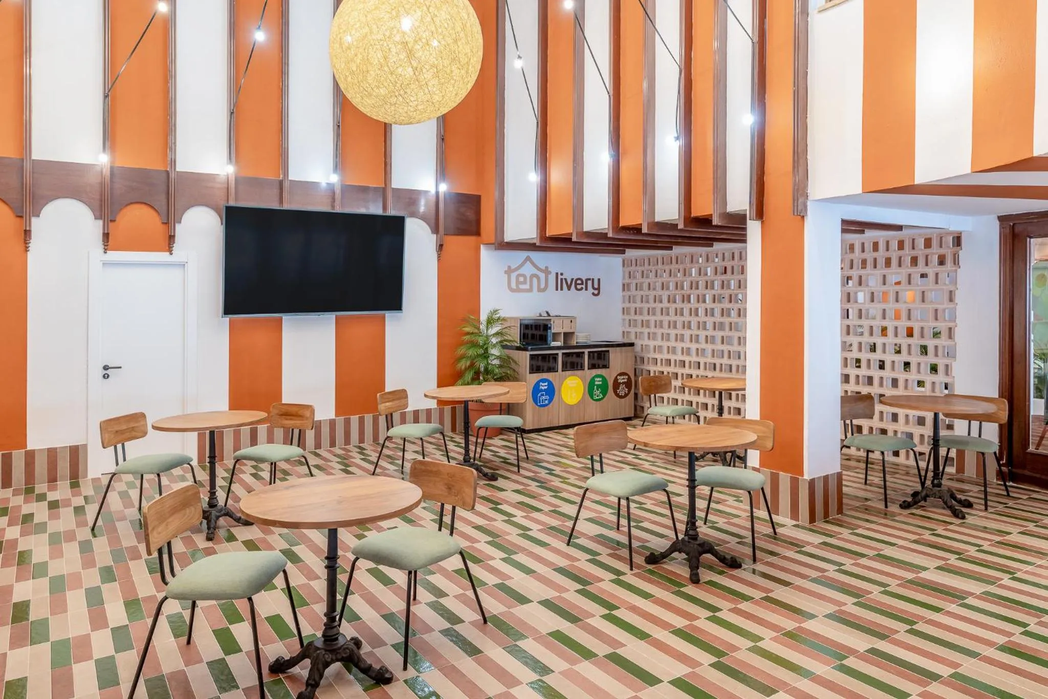 Communal lounge/ TV room in tent Arenal