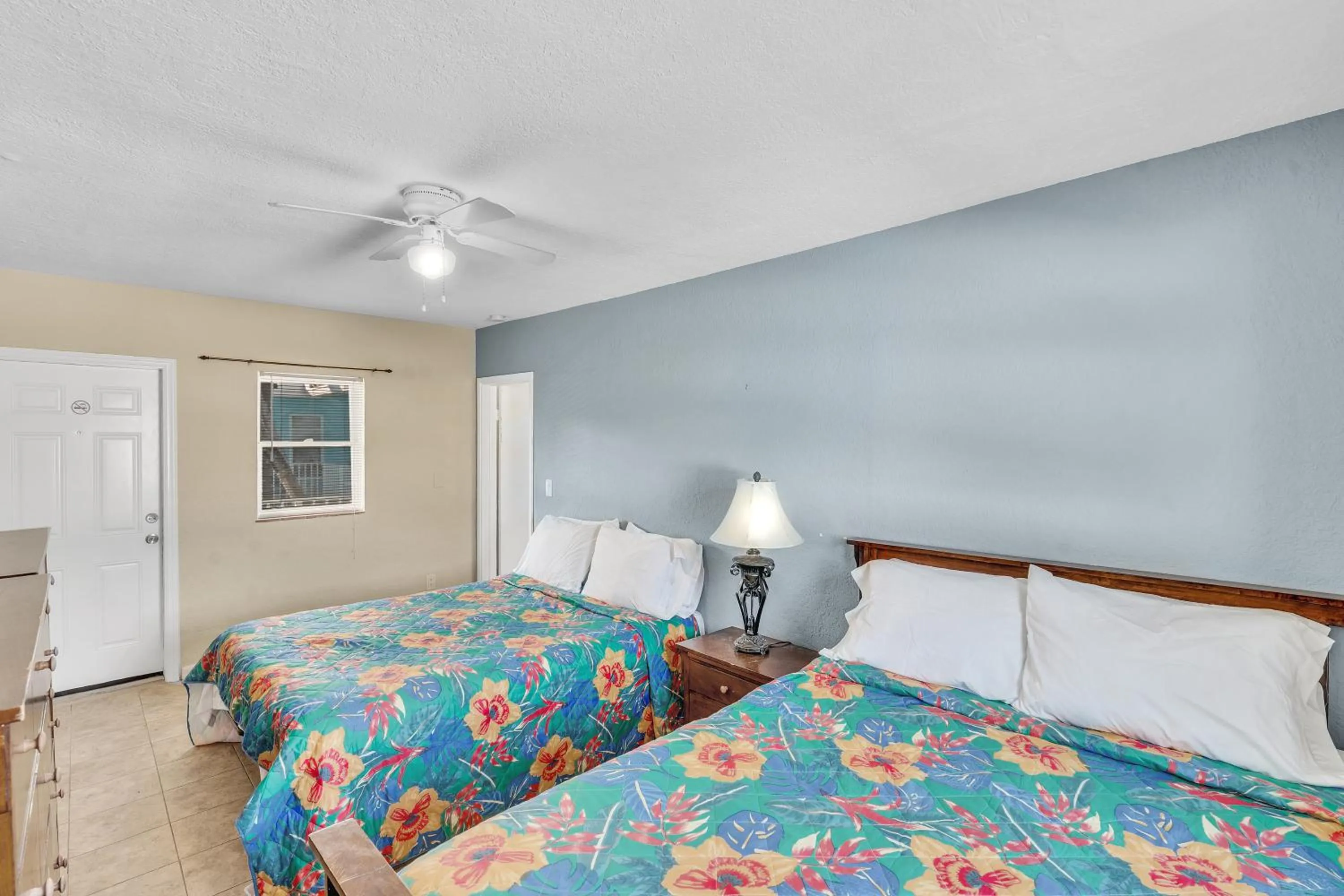 Photo of the whole room, Bed in Charter House