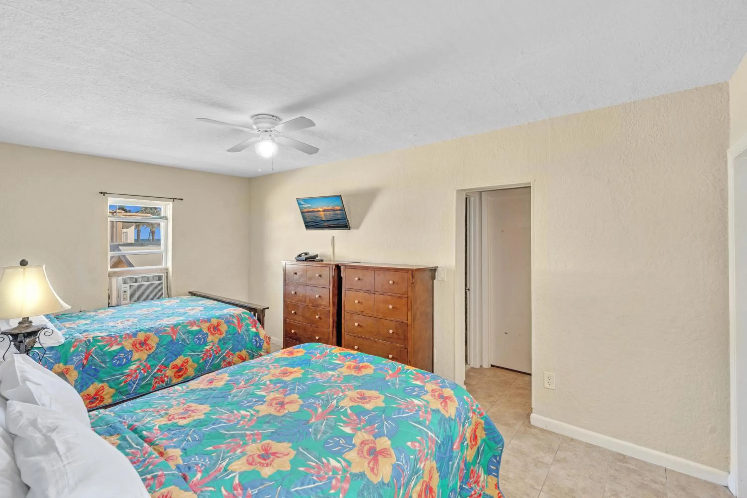 Bedroom, Bed in Charter House