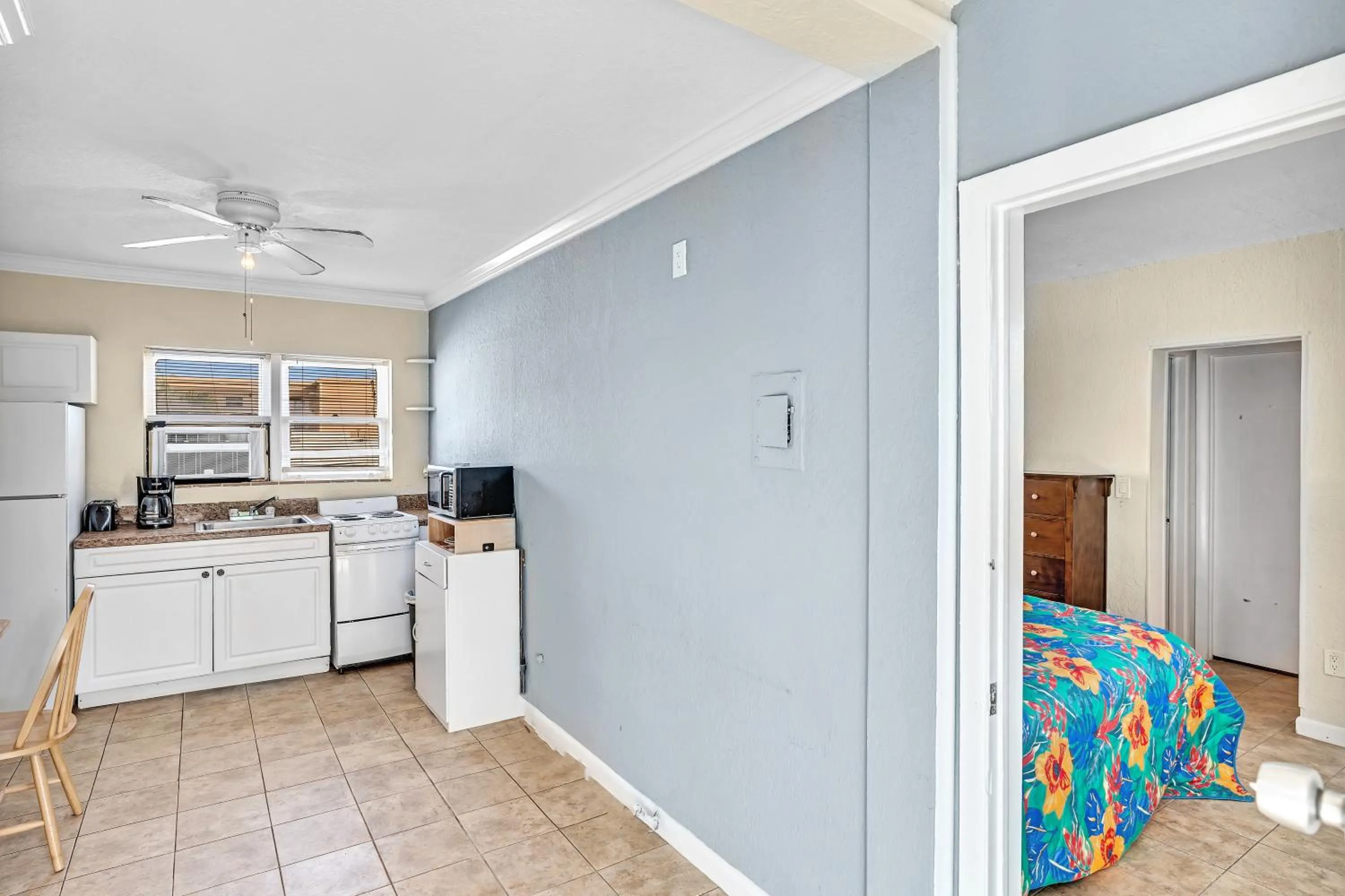 Kitchen or kitchenette in Charter House