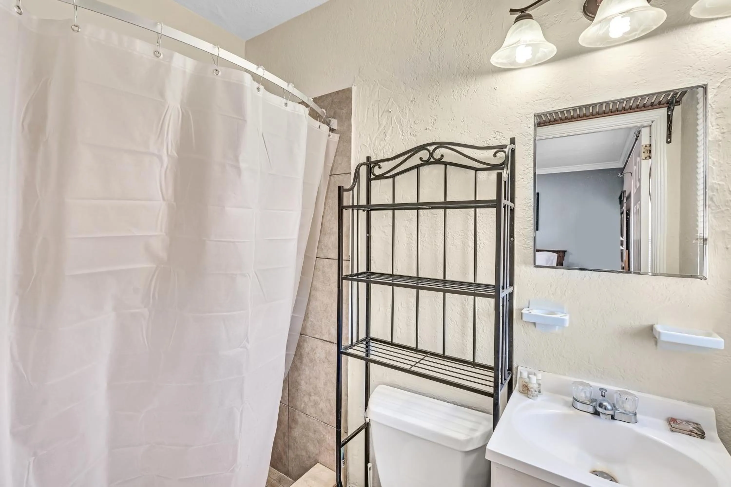 Bathroom in Charter House