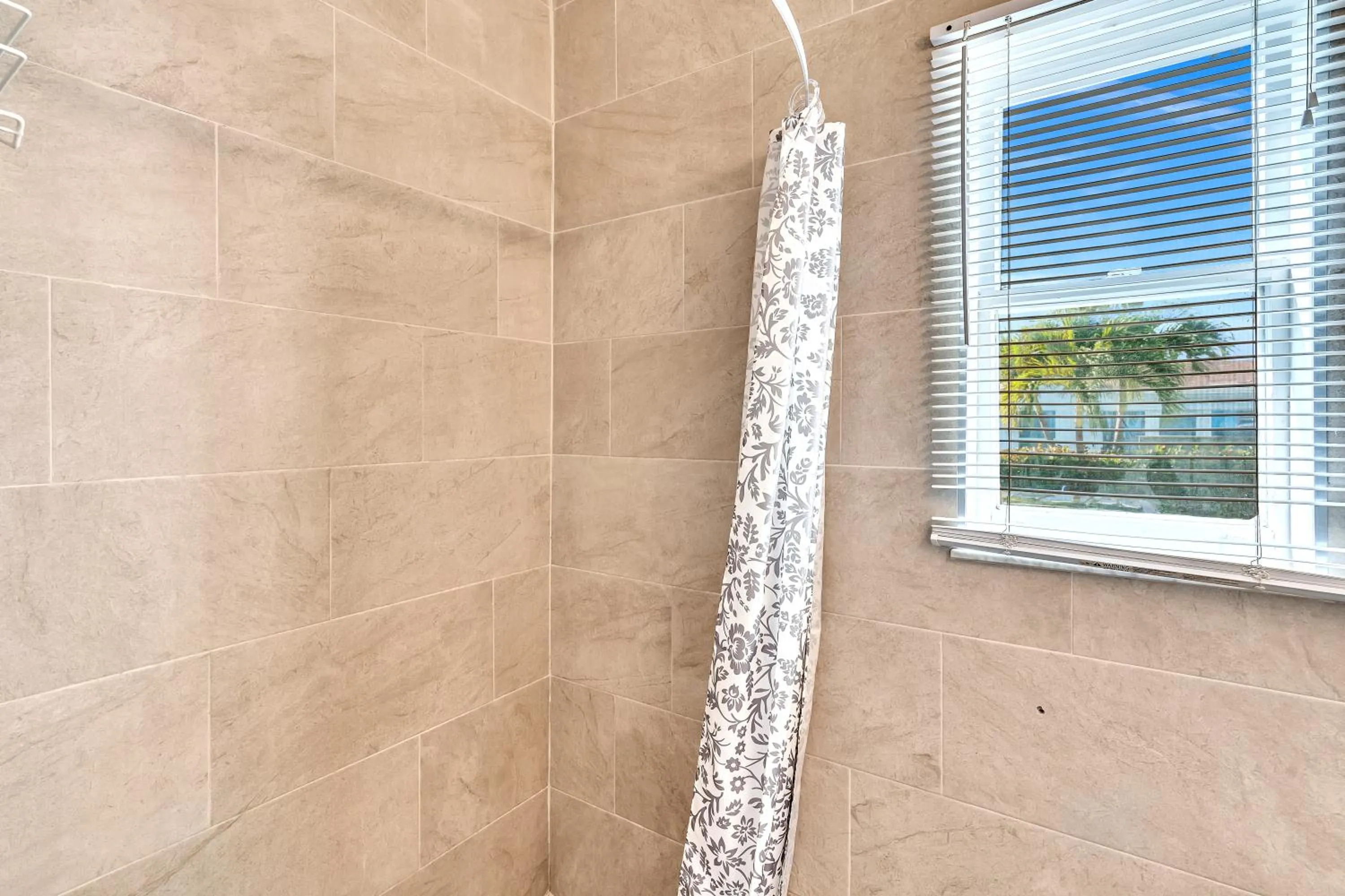 Shower in Charter House