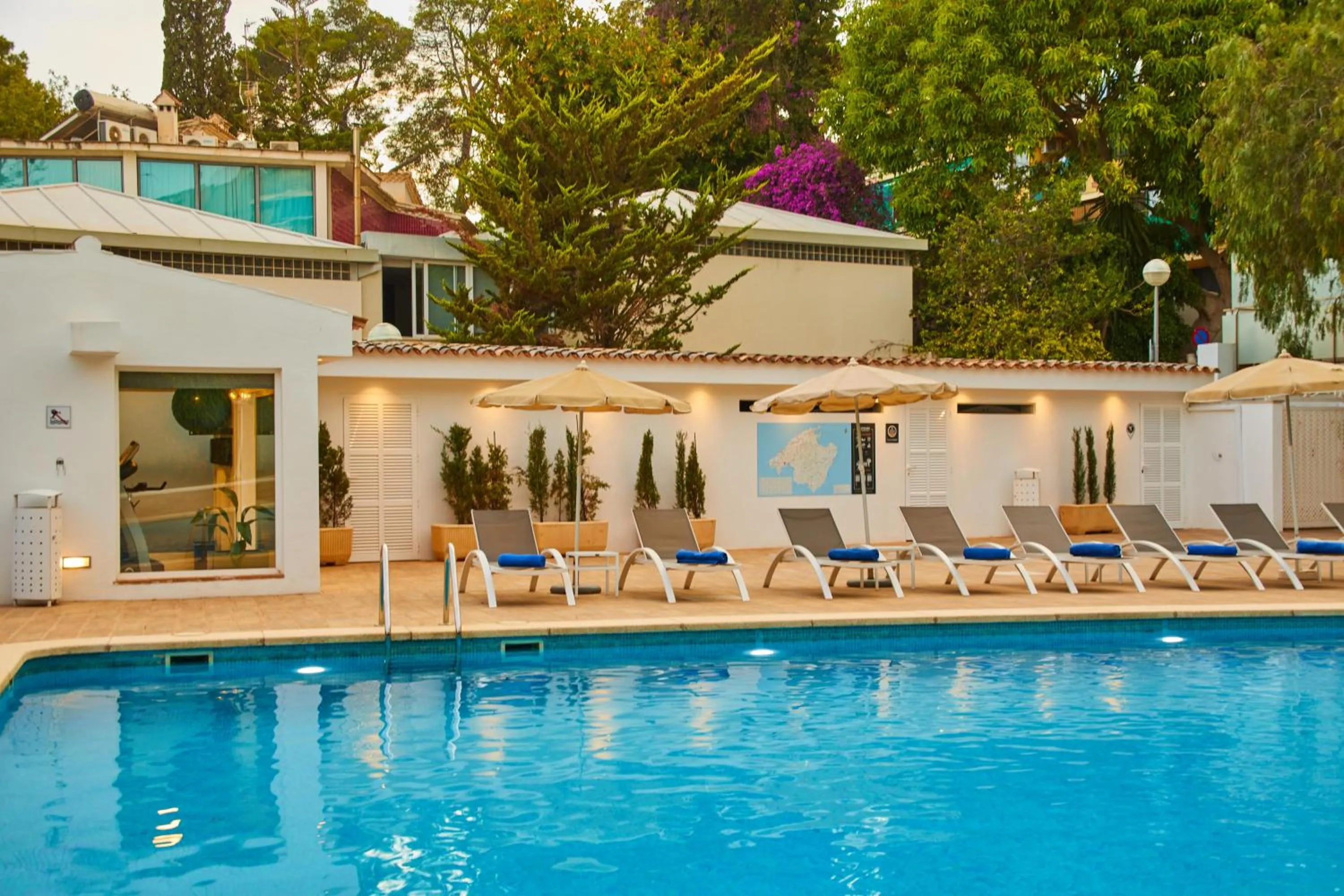 Swimming pool in Hotel Joan Miró Museum