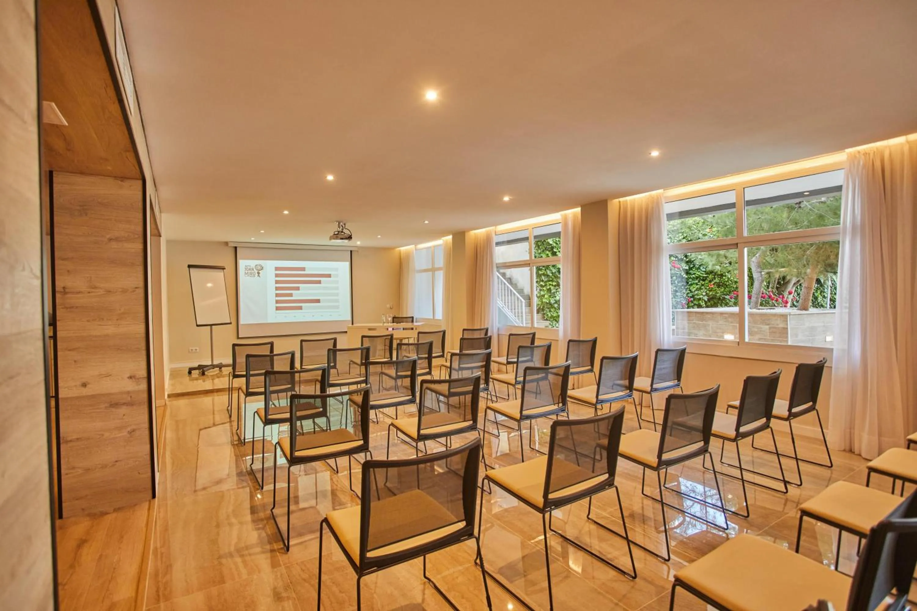 Meeting/conference room in Hotel Joan Miró Museum