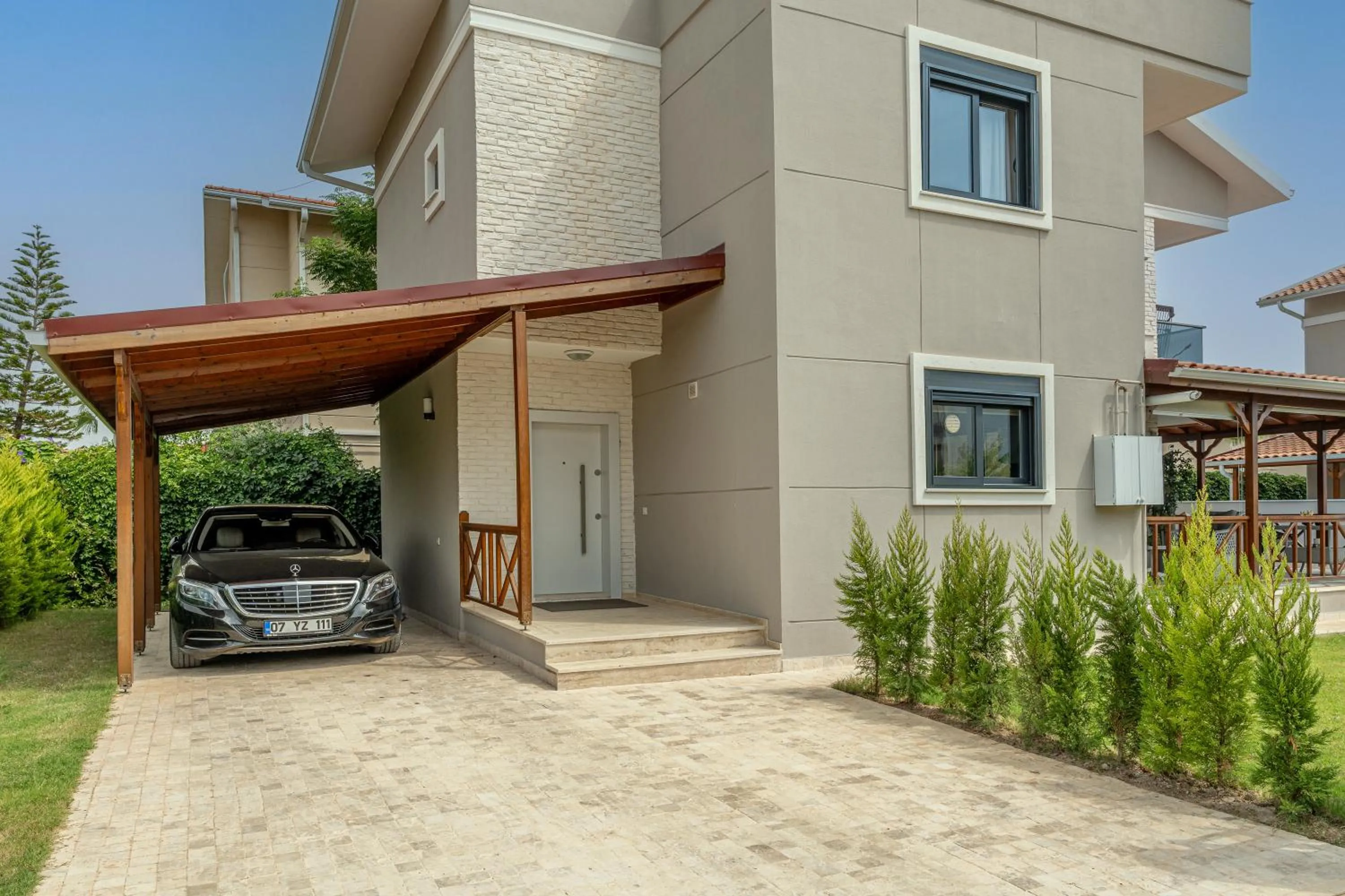 Property building in Paradise Town Villa Majesty