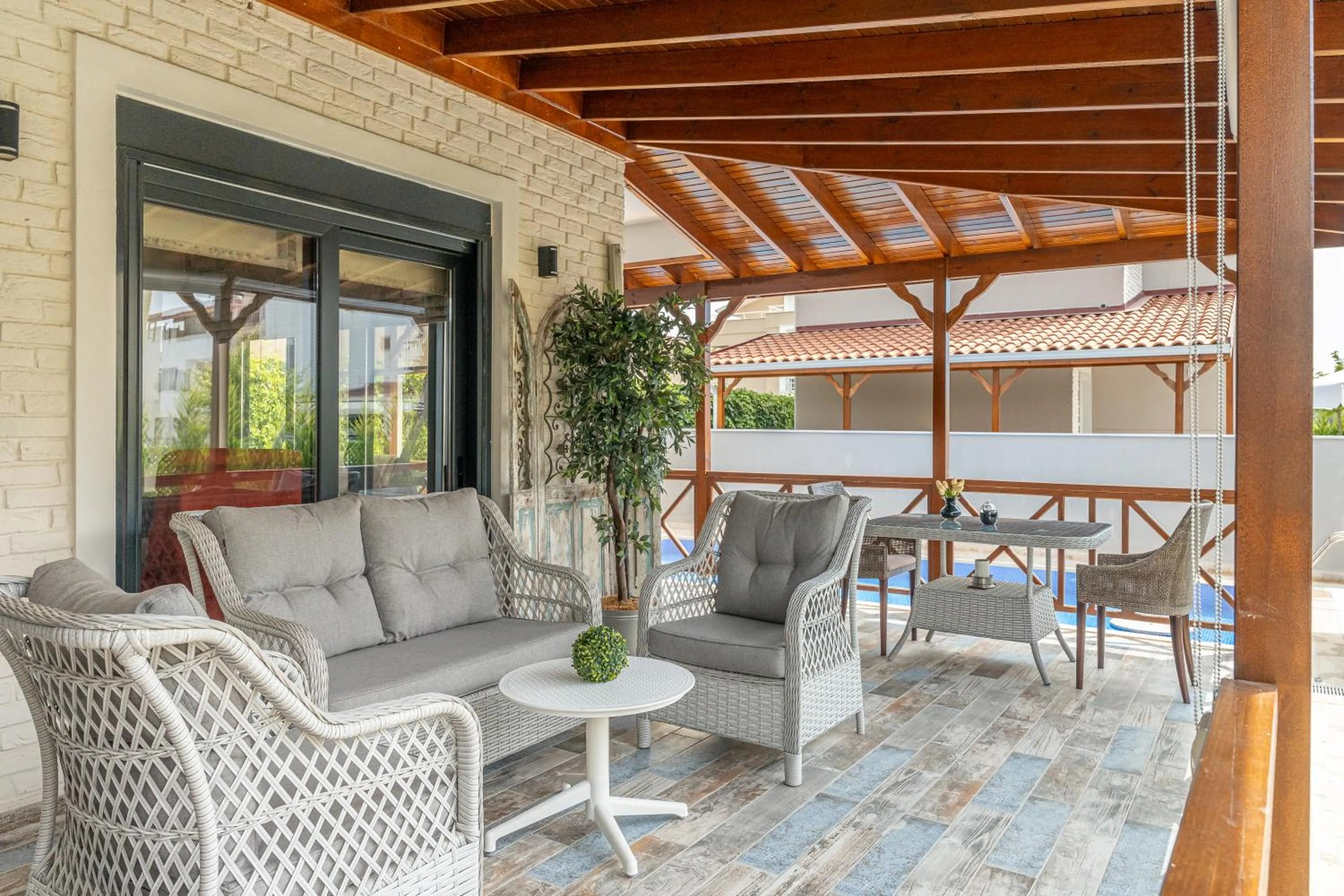 Patio in Paradise Town Villa Majesty