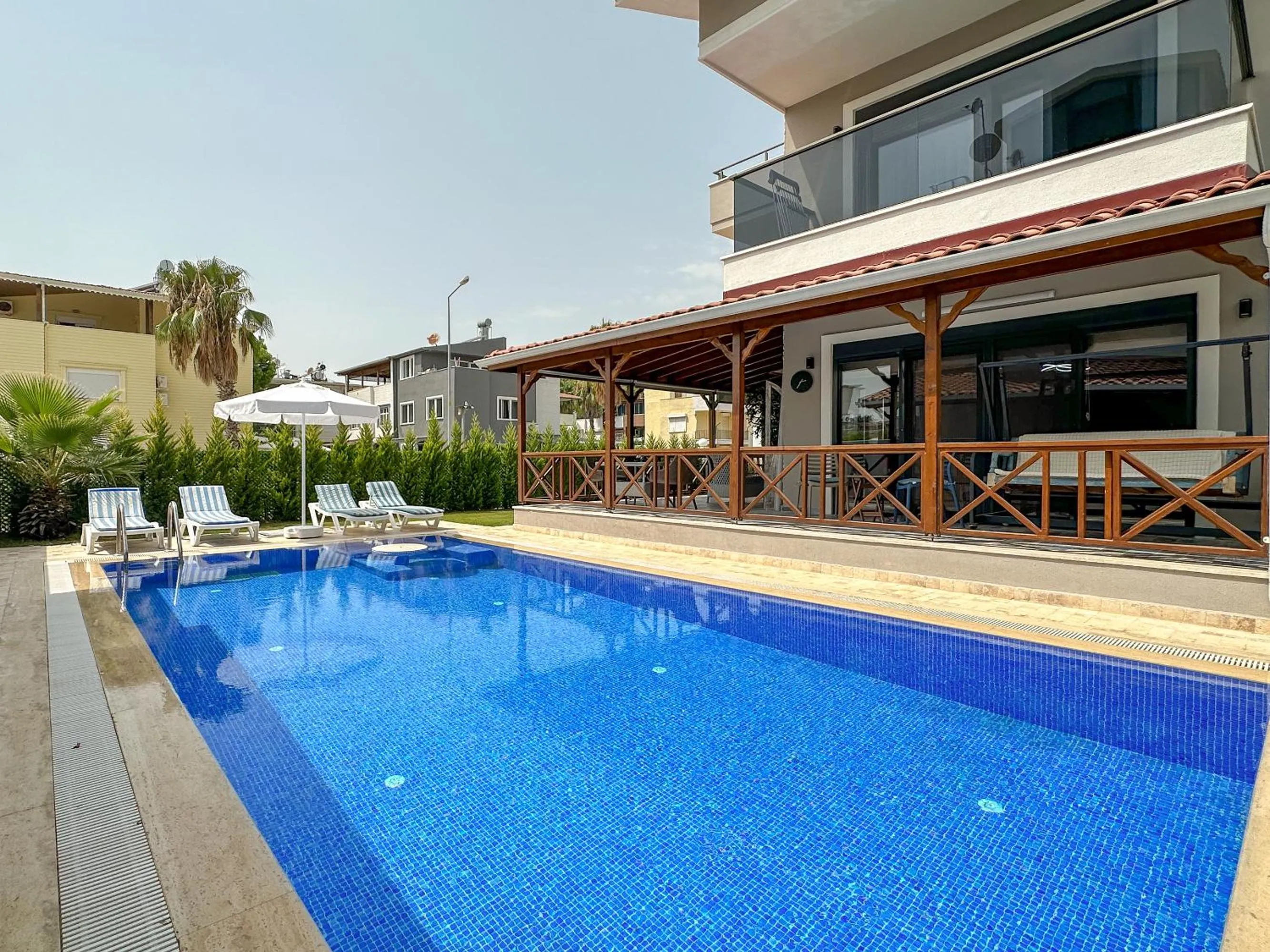 Property building in Paradise Town Villa Majesty