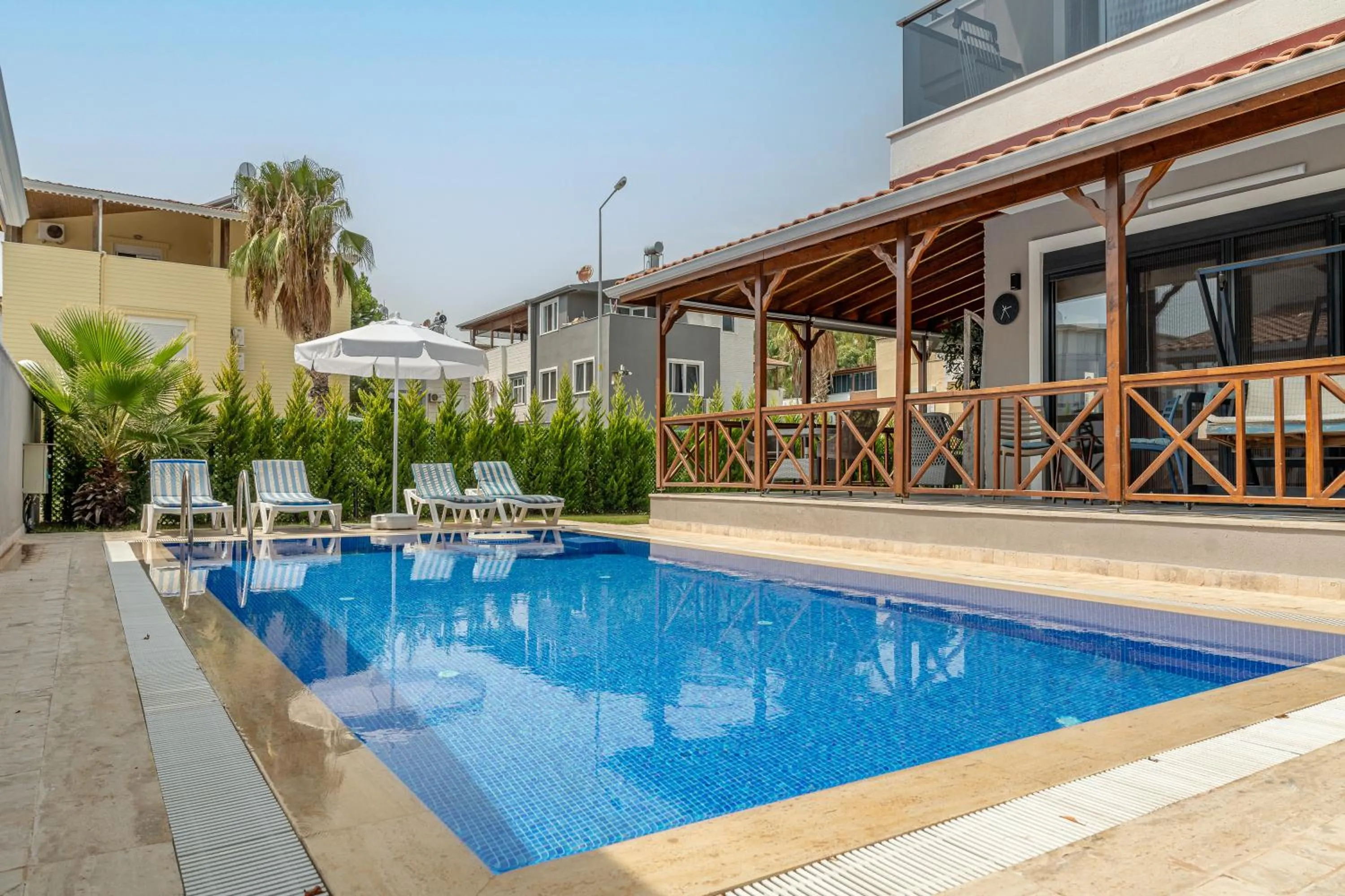 Property building in Paradise Town Villa Majesty