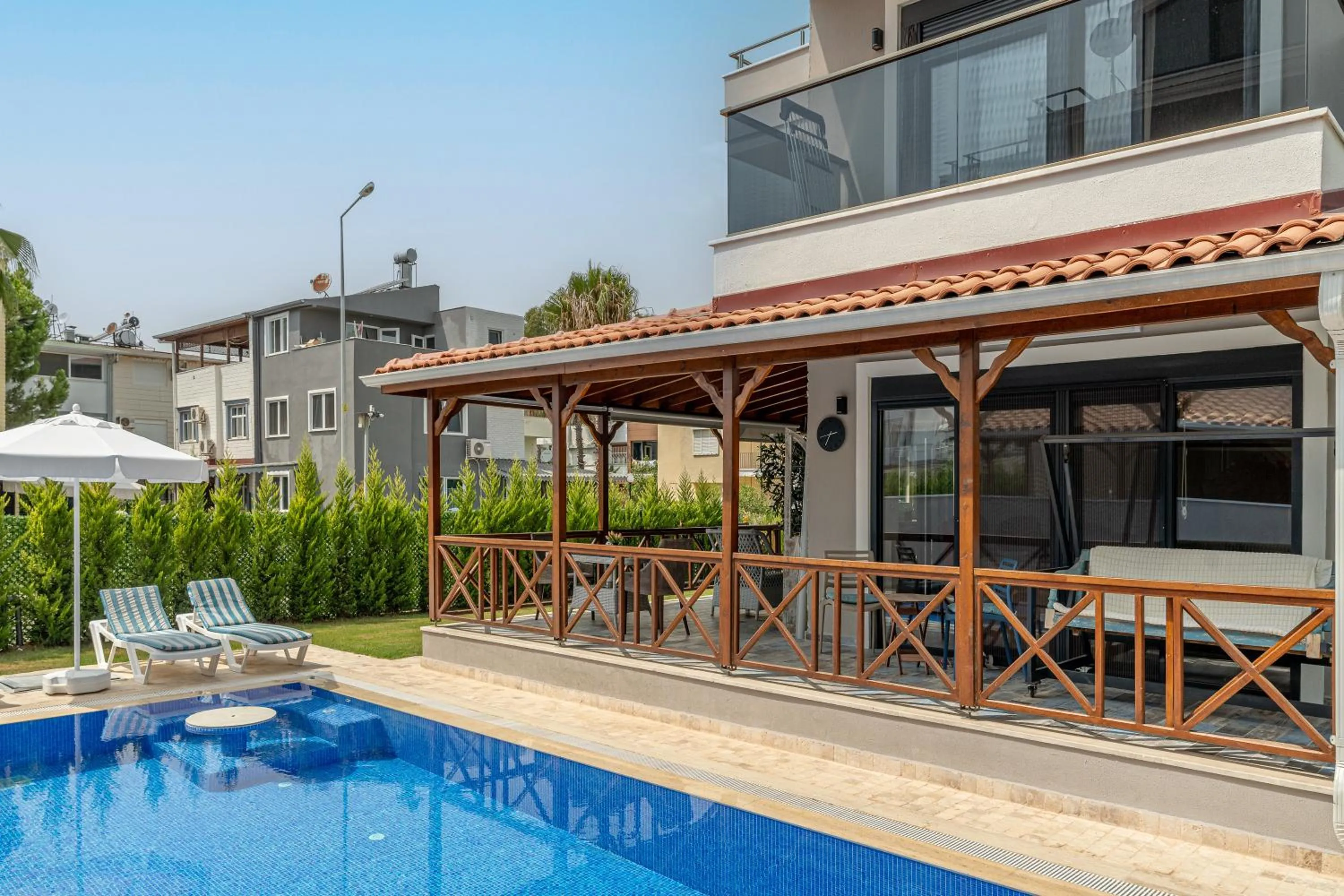 Property building in Paradise Town Villa Majesty