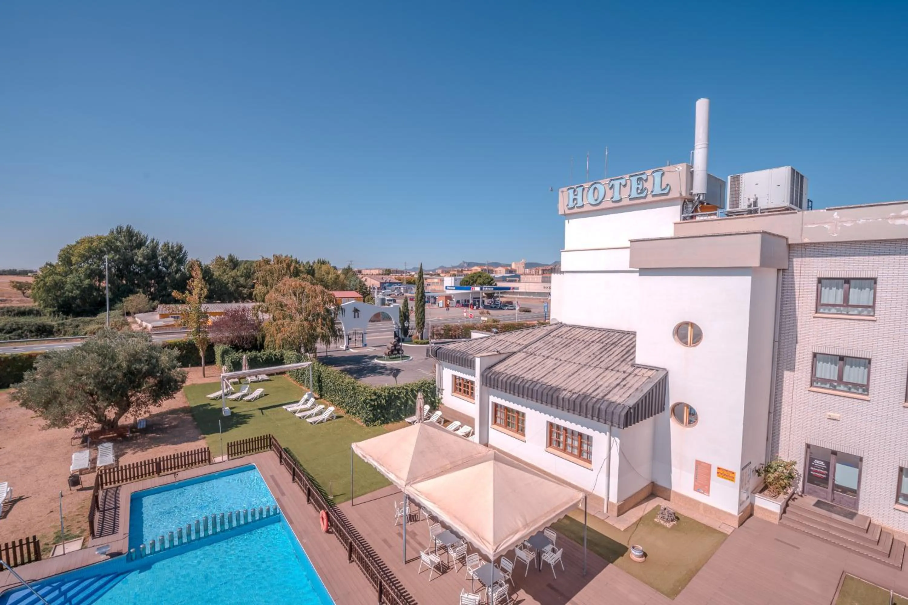 Property building in Hotel ITC Ciudad de Haro