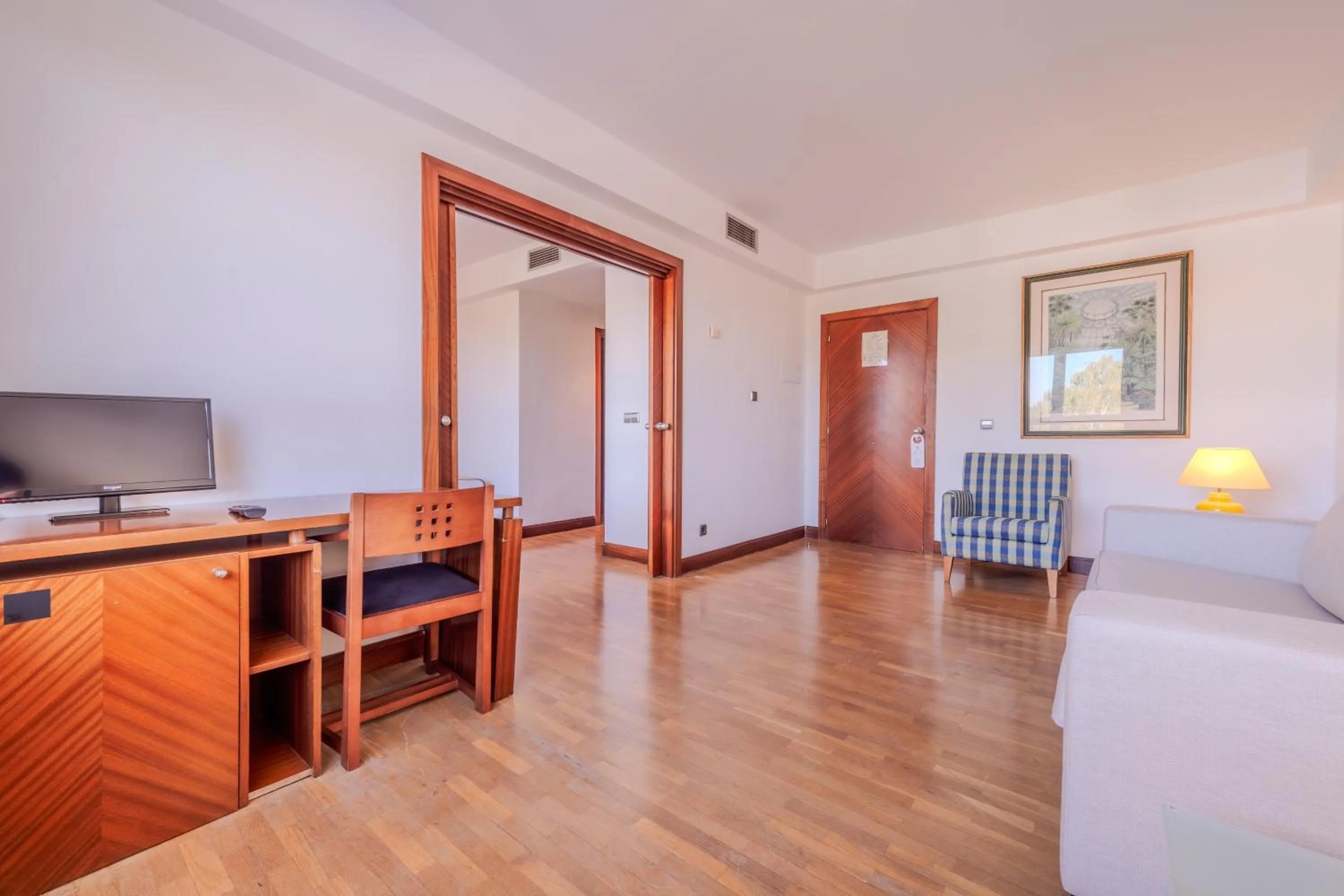 Bedroom, Bed in Hotel ITC Ciudad de Haro