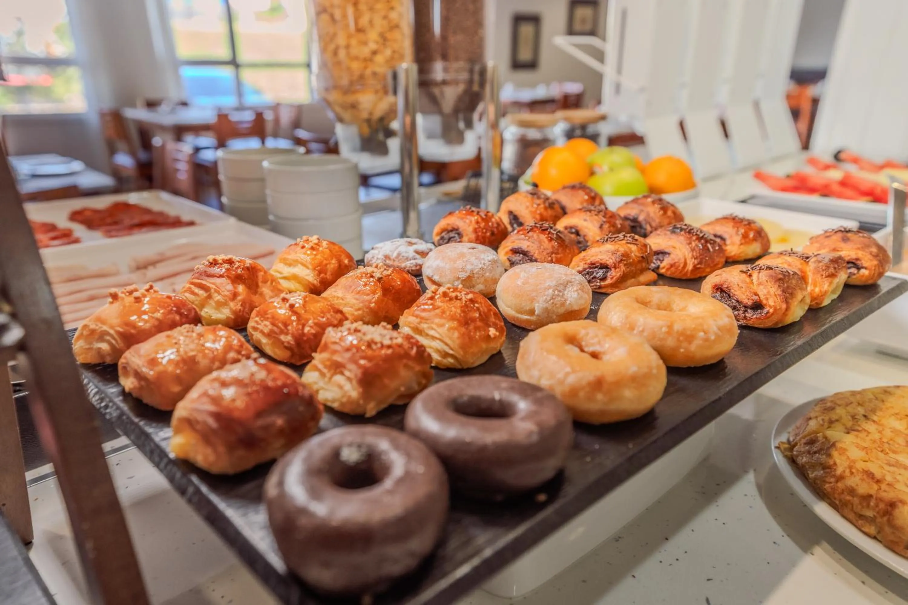 Breakfast in Hotel ITC Ciudad de Haro