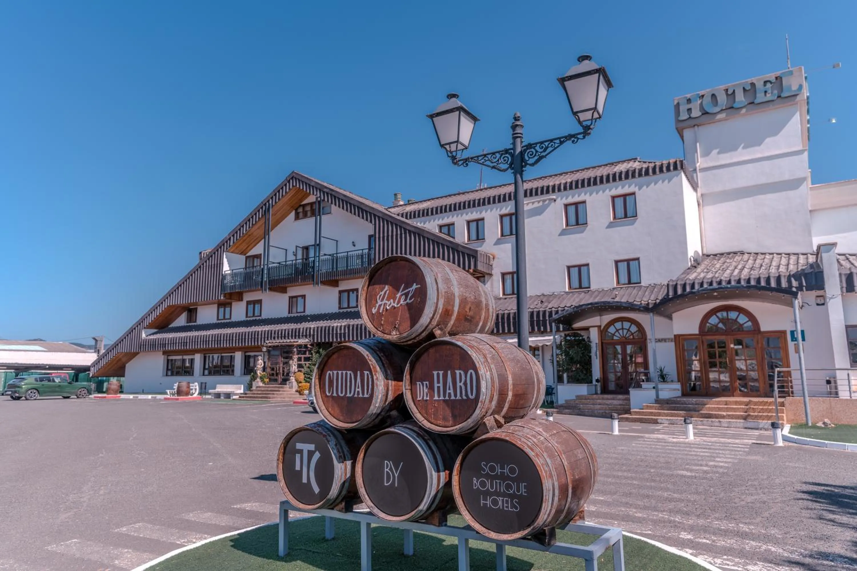 Property building in Hotel ITC Ciudad de Haro