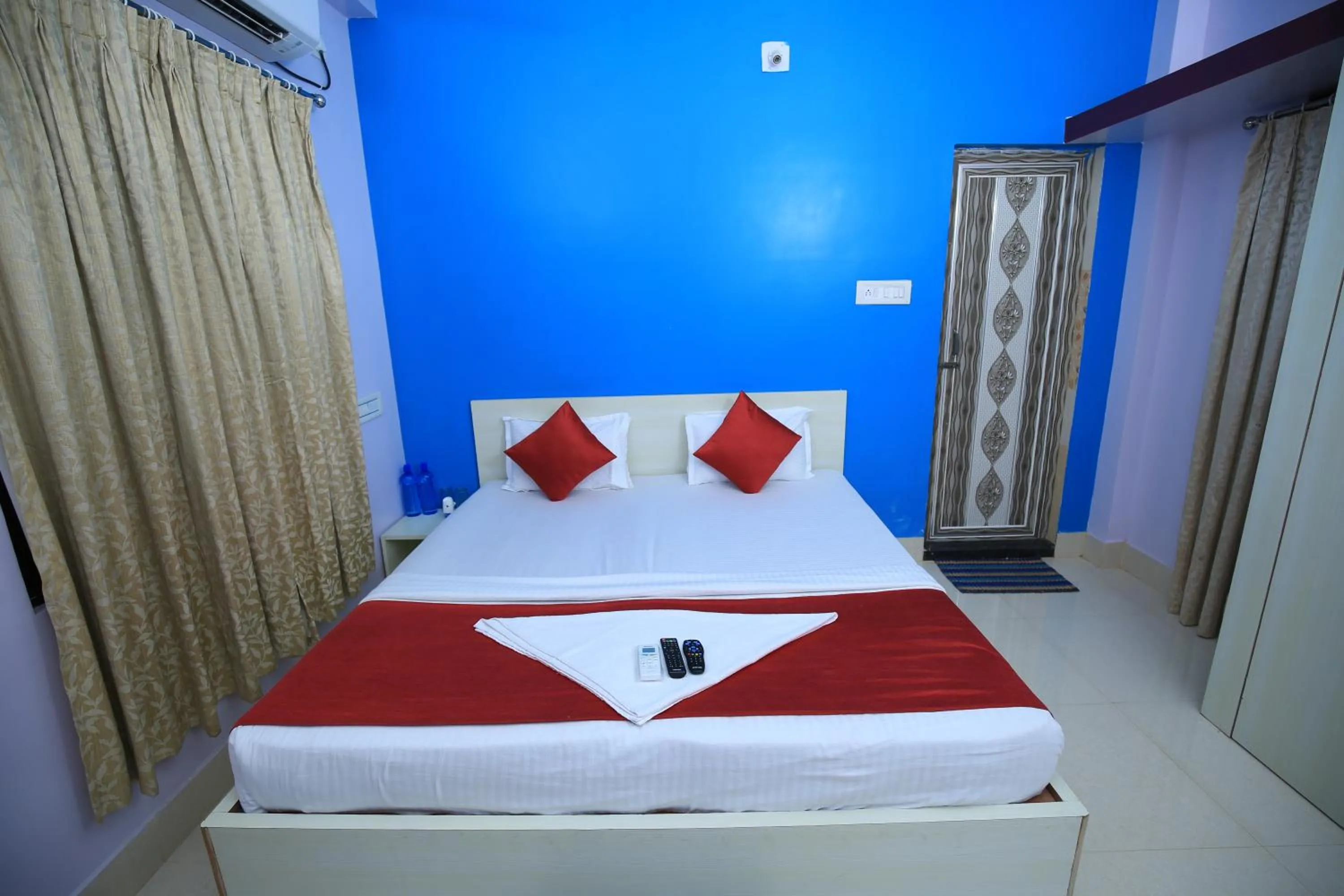 Bed in Railview inn Bhubaneswar