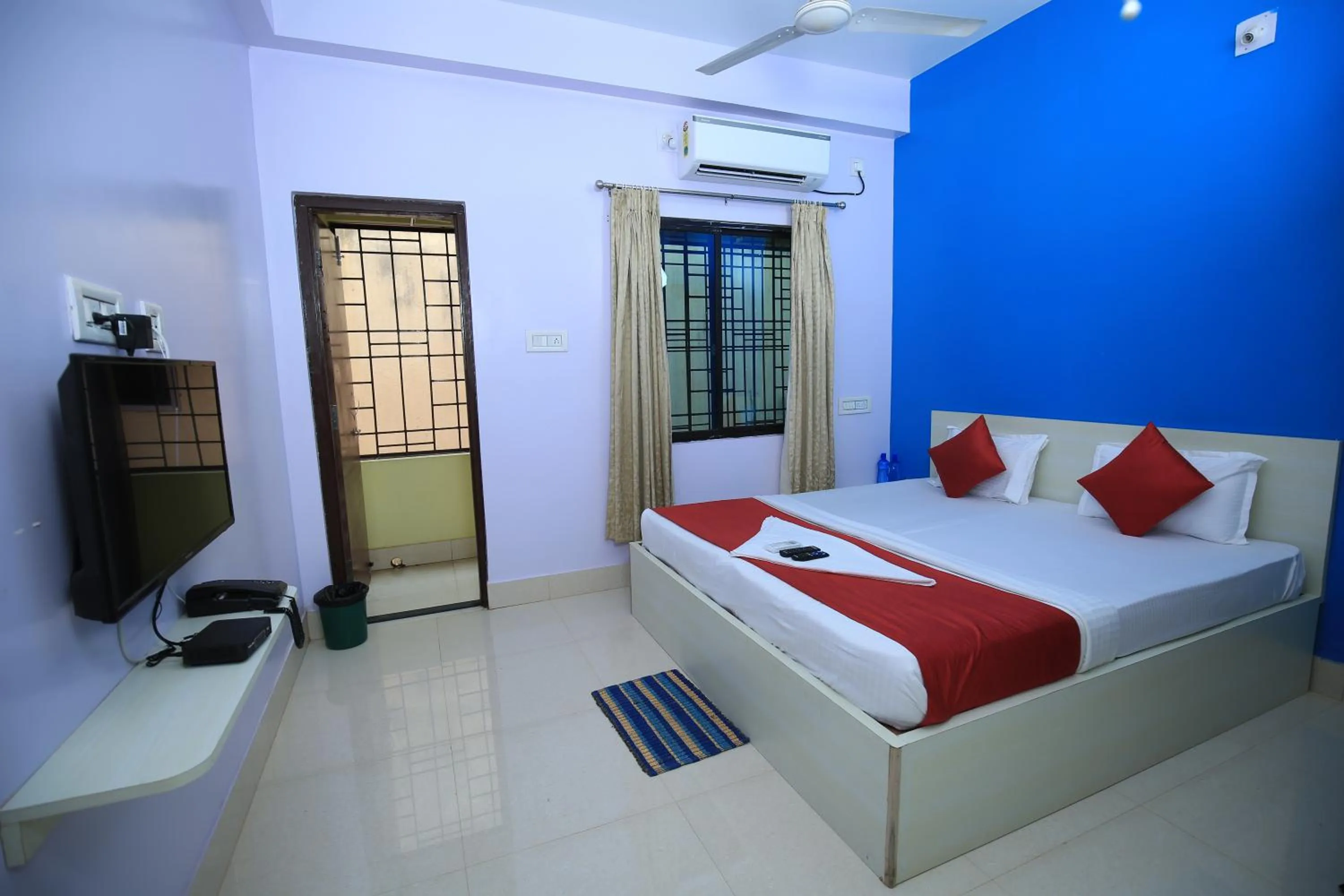 Bed in Railview inn Bhubaneswar