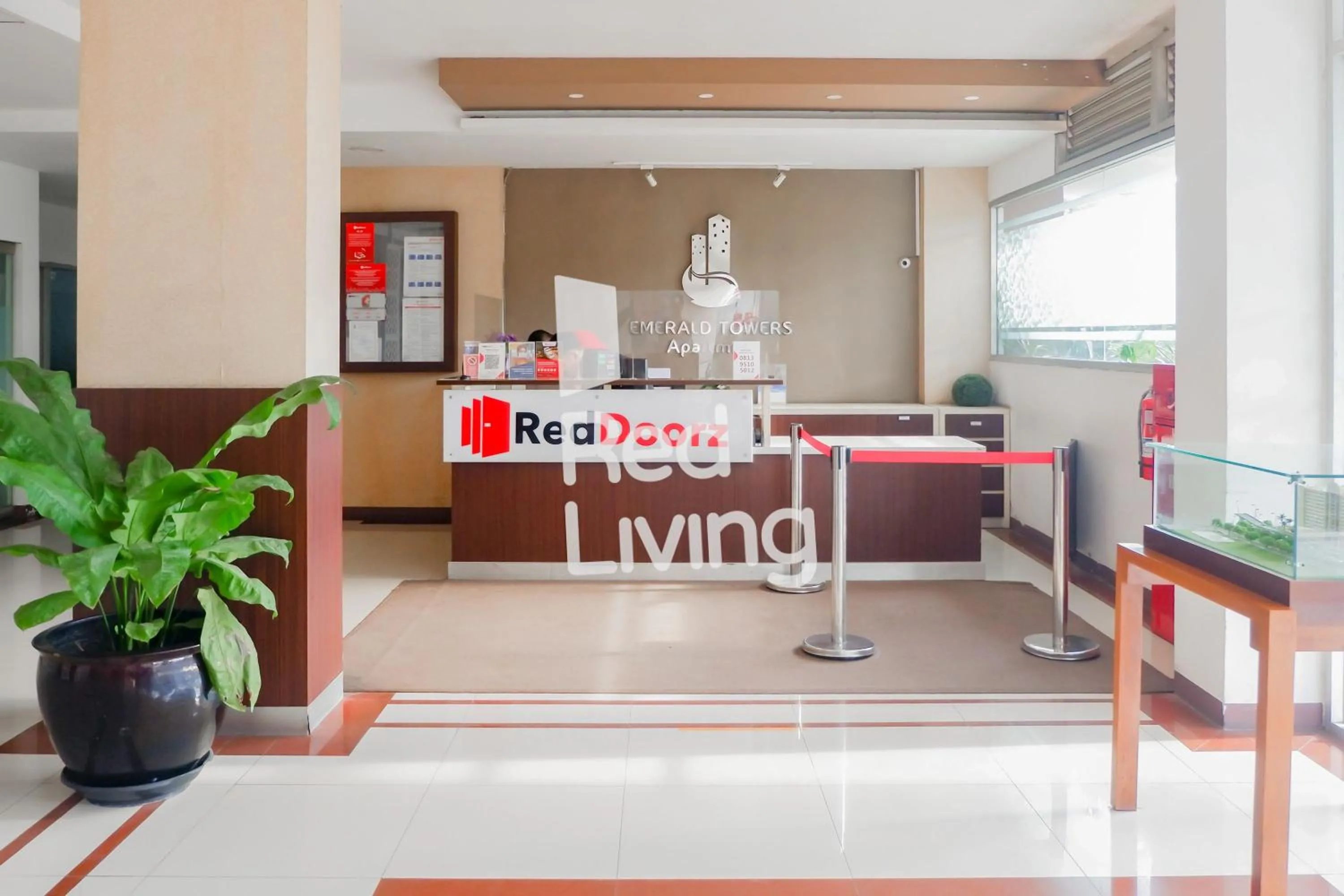 Lobby or reception in Redliving Apartemen Emerald Tower - Bion Apartel 2 Tower South