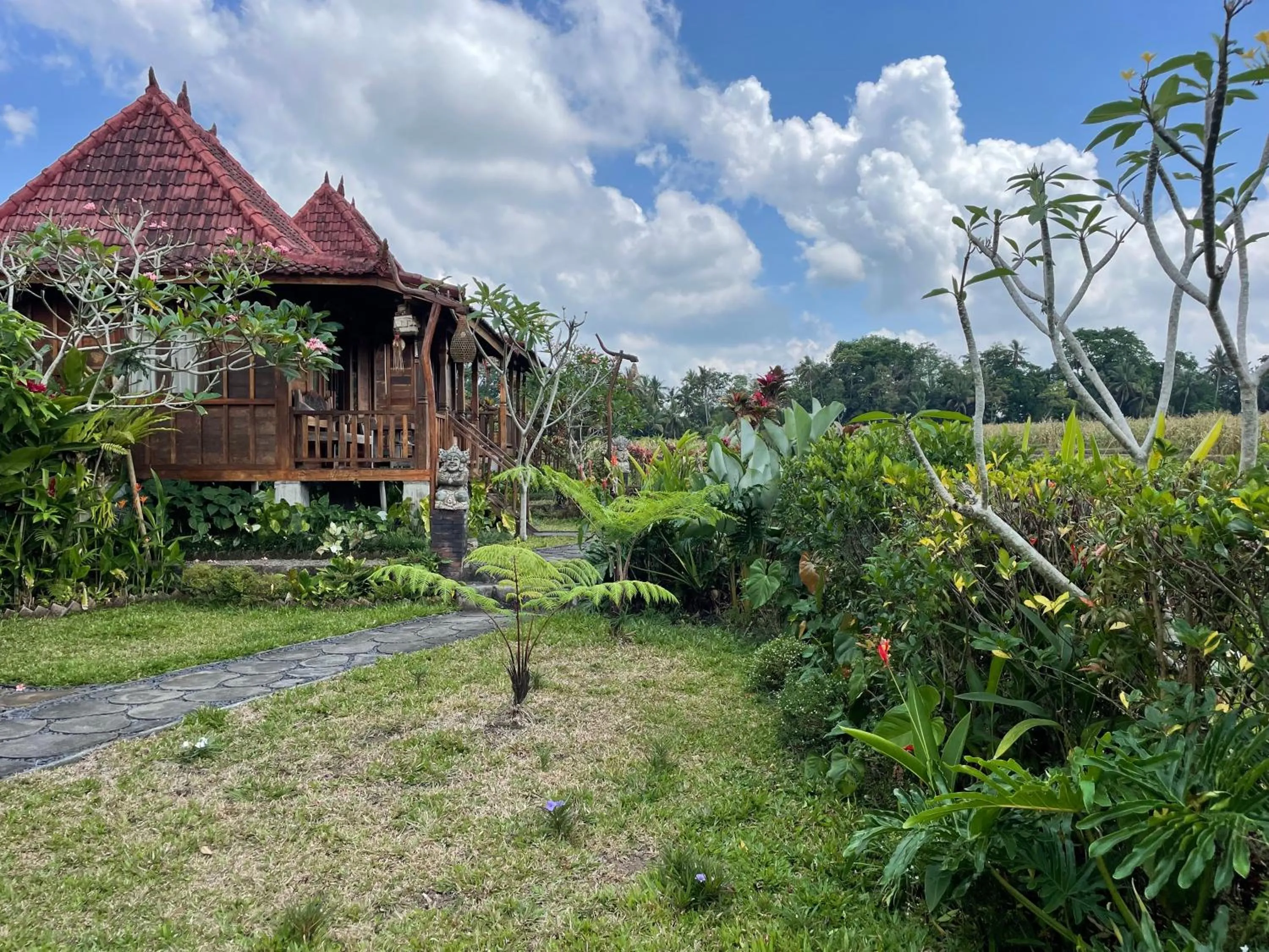Property building in Sirya Farm House
