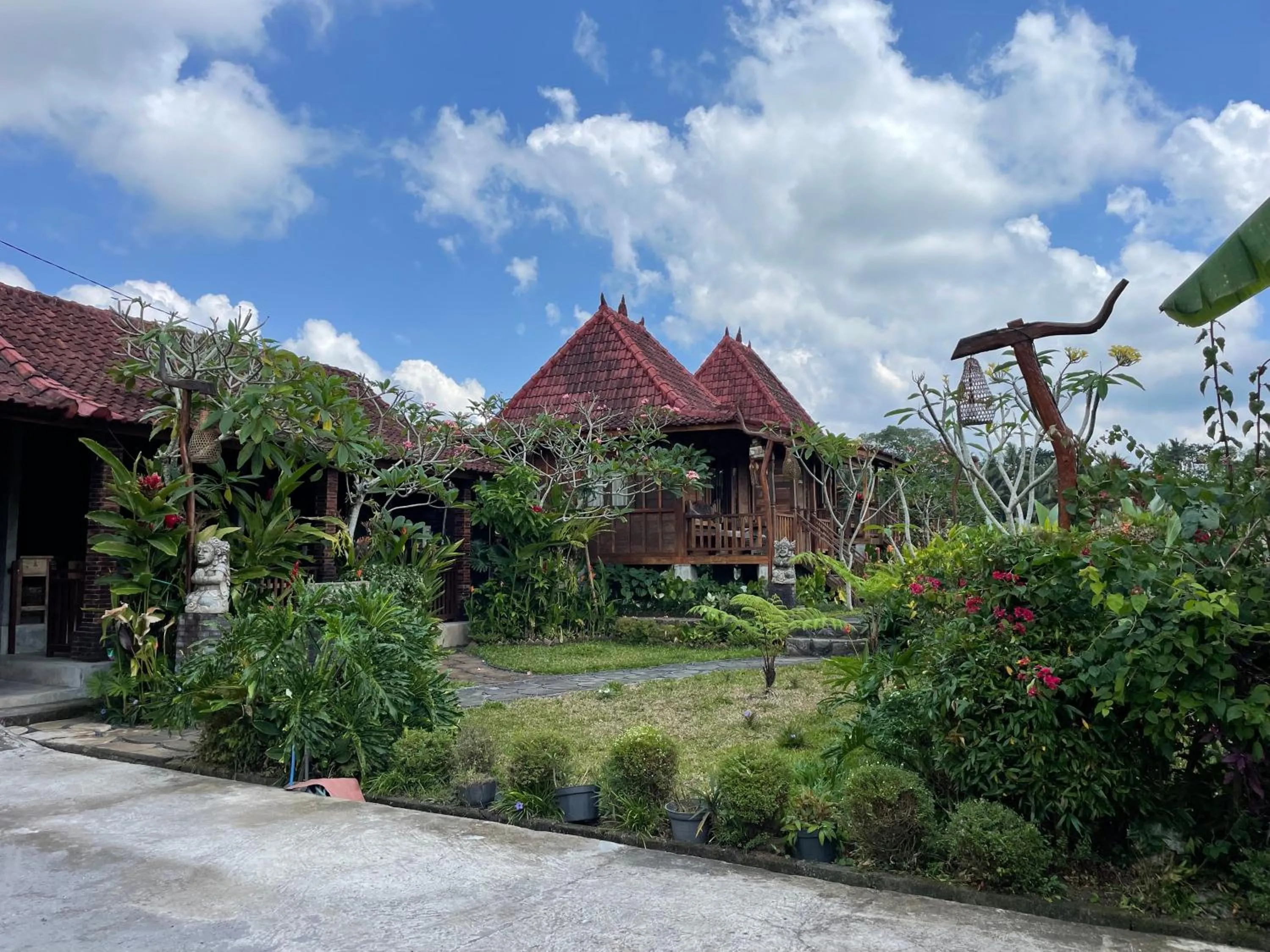 Property building in Sirya Farm House
