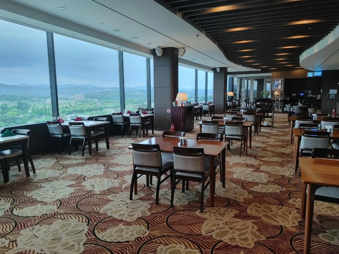 Restaurant/places to eat in Sun Valley Hotel