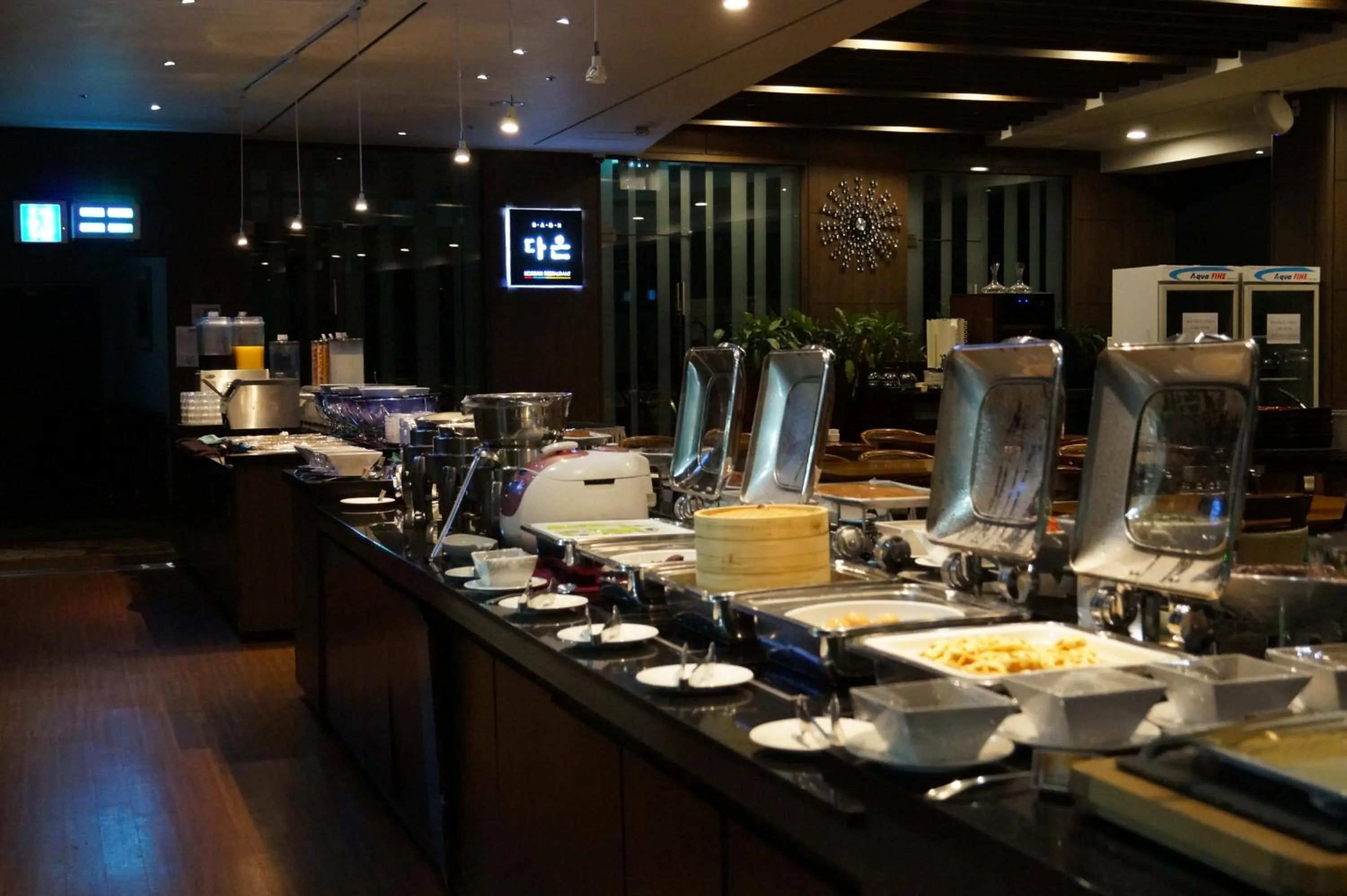 Restaurant/places to eat in Sun Valley Hotel