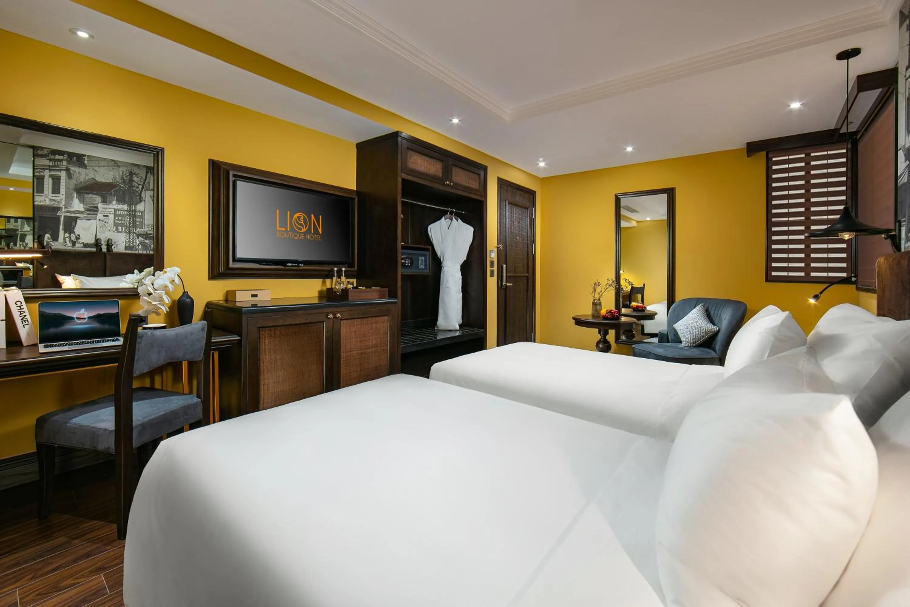 Seating area, Bed in Hanoi Lion Boutique Hotel & Spa