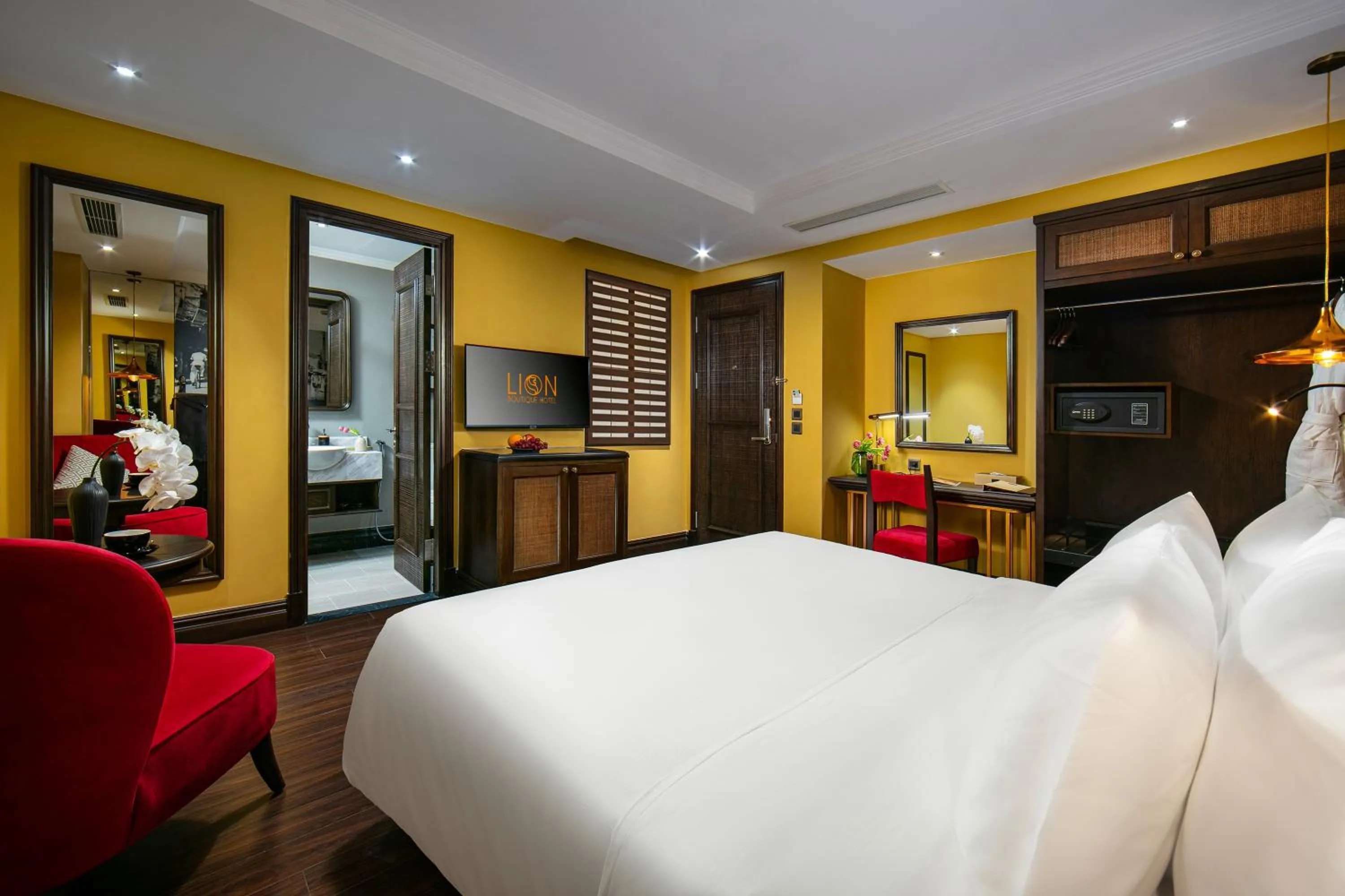 View (from property/room), Bed in Hanoi Lion Boutique Hotel & Spa