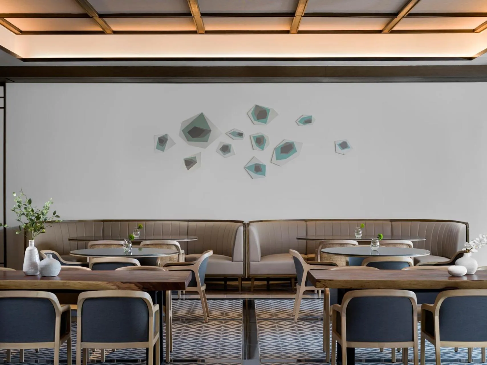 Restaurant/places to eat in Hoiana Residences