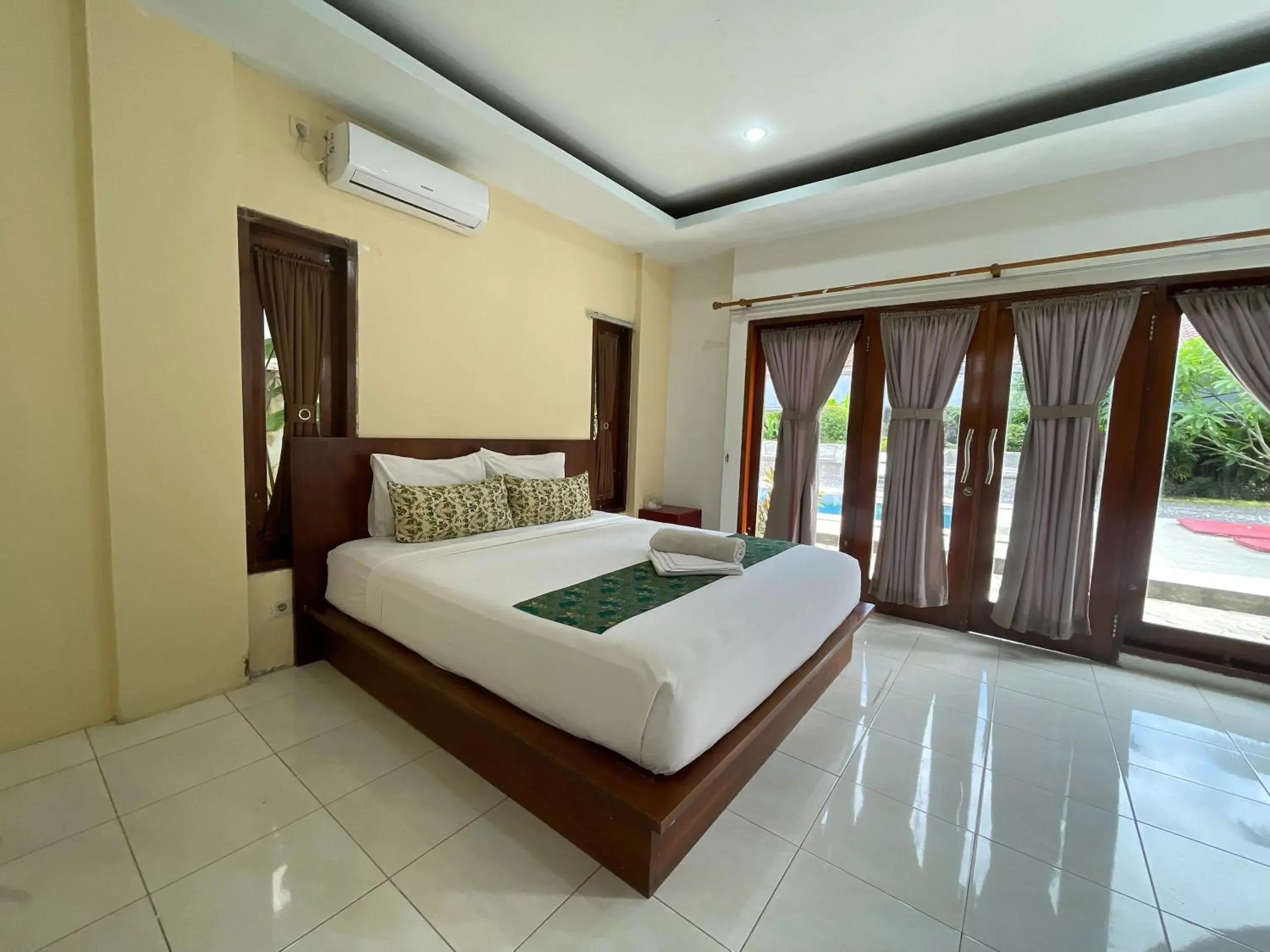 Large Double Room in Melati Resort & Hotel Kuta Lombok Large Double Room in Melati Resort & Hotel Kuta Lombok