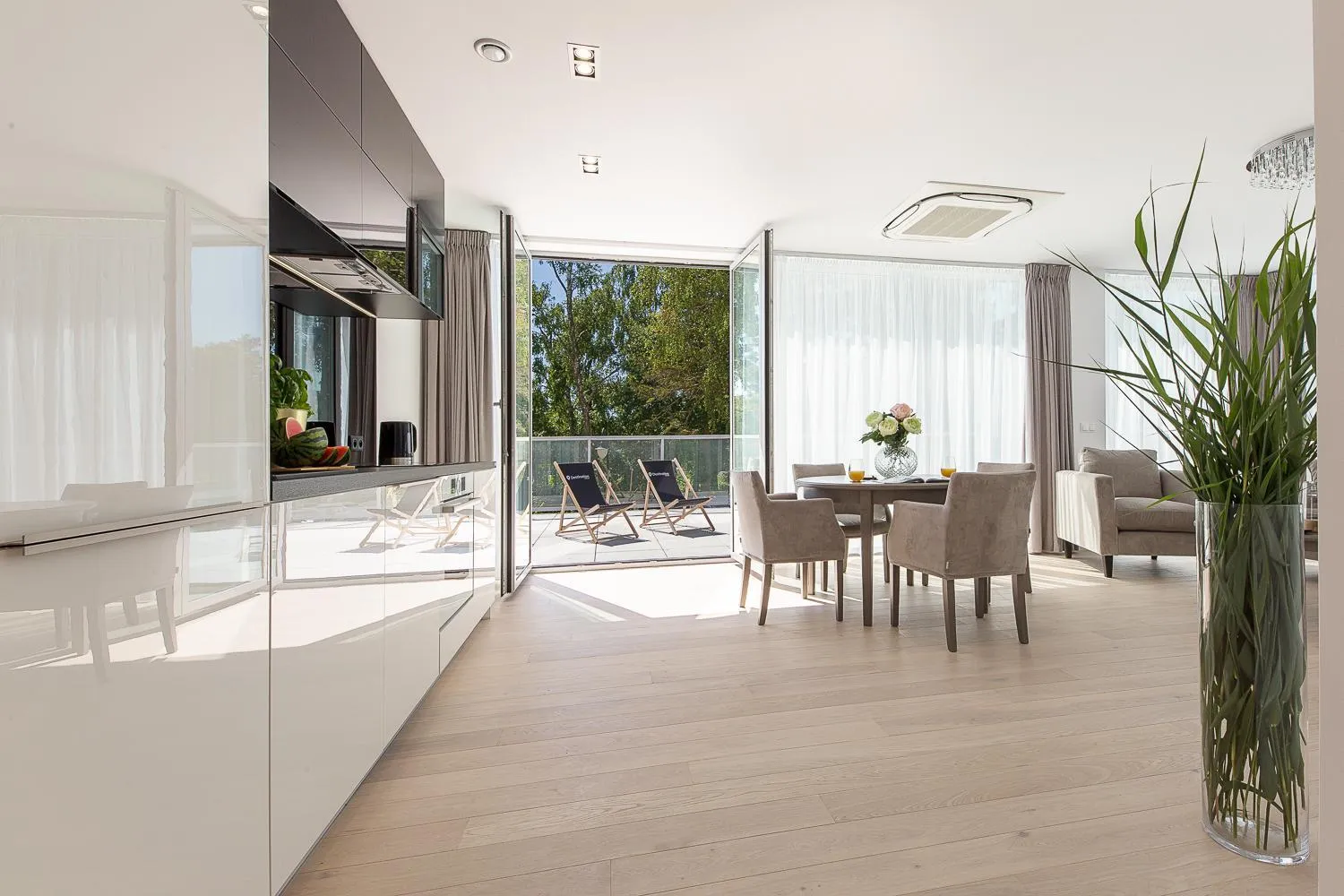Balcony/Terrace in Dune Beach Resort - C