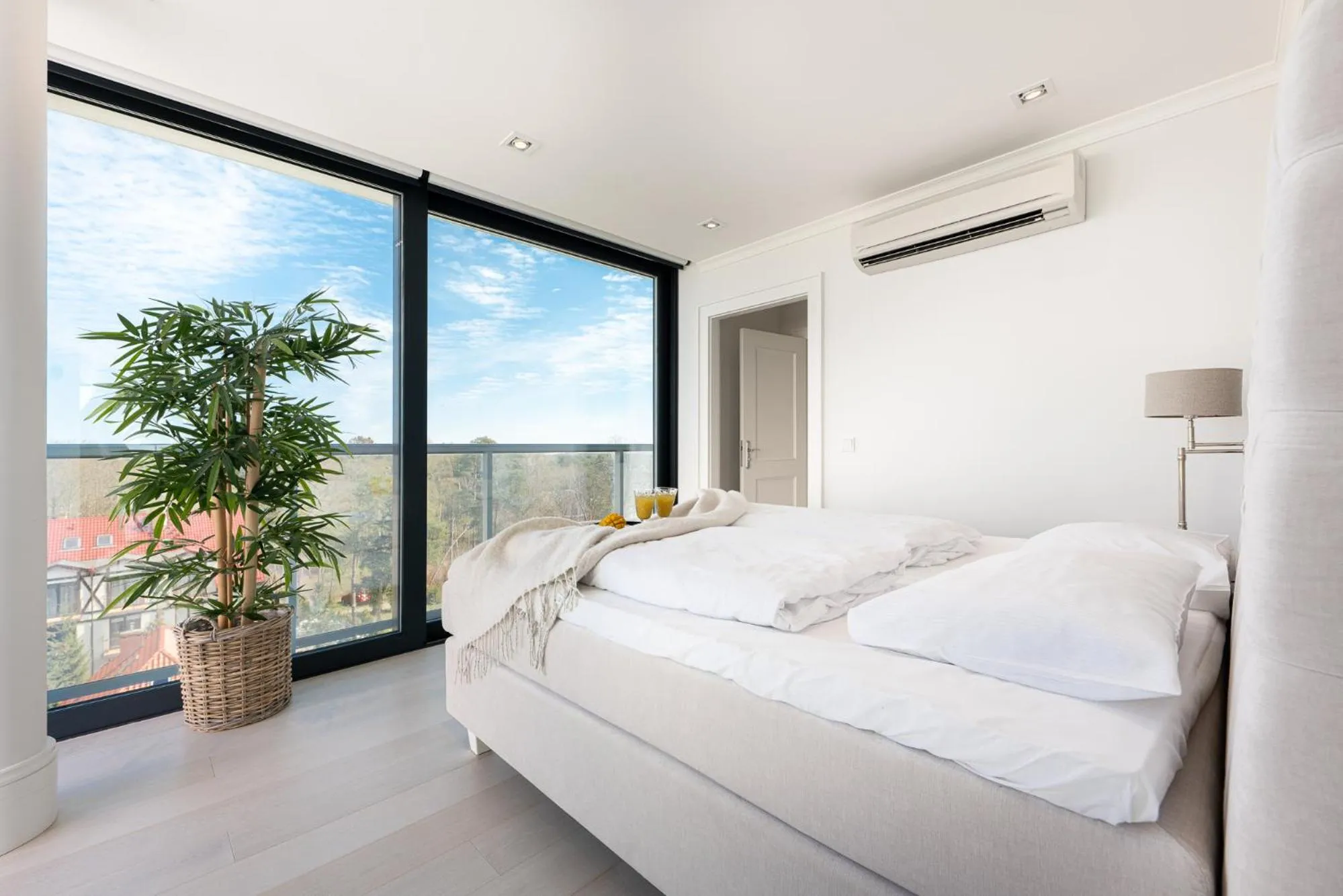 Photo of the whole room in Dune Beach Resort - C