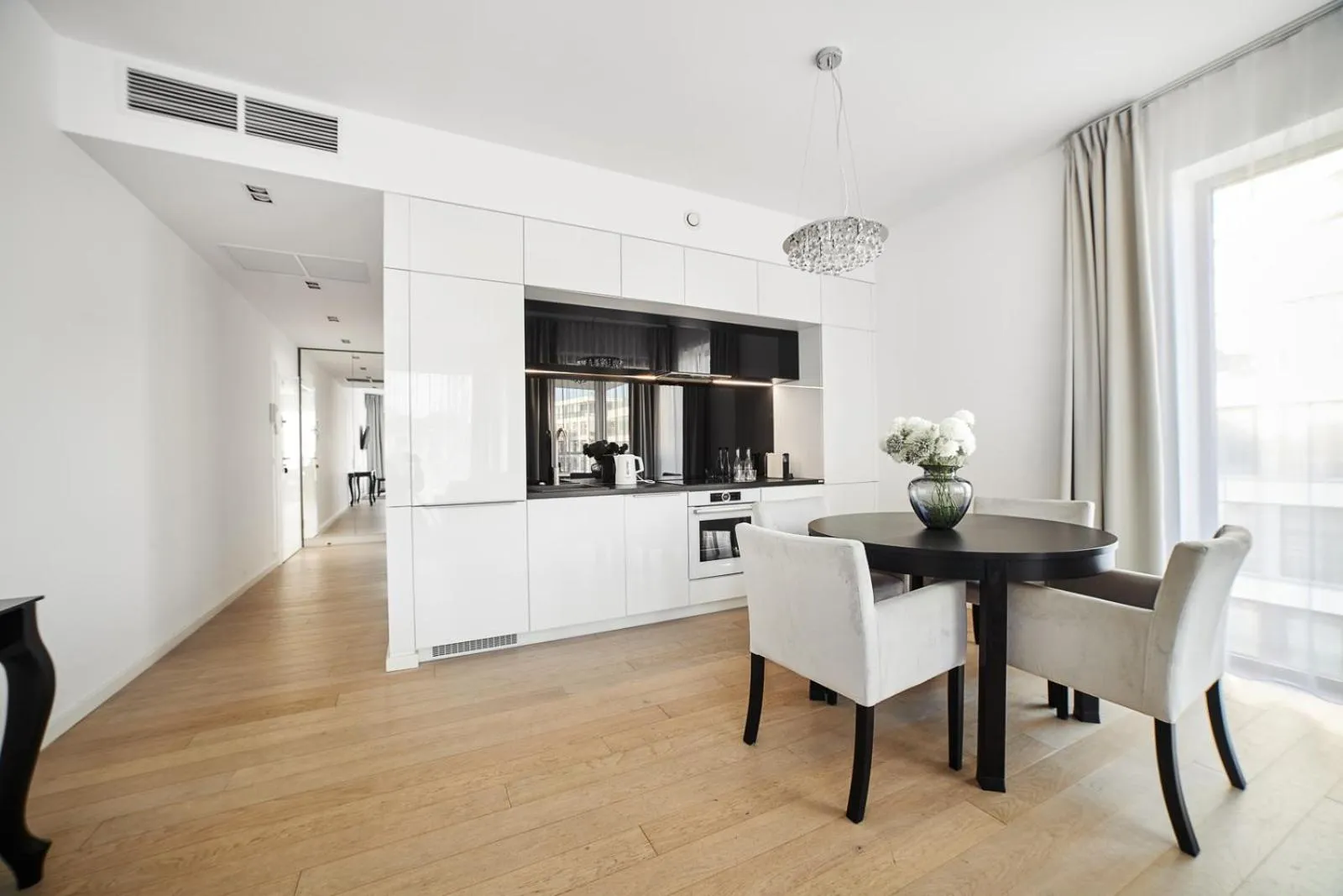 Kitchen or kitchenette in Dune Beach Resort - C