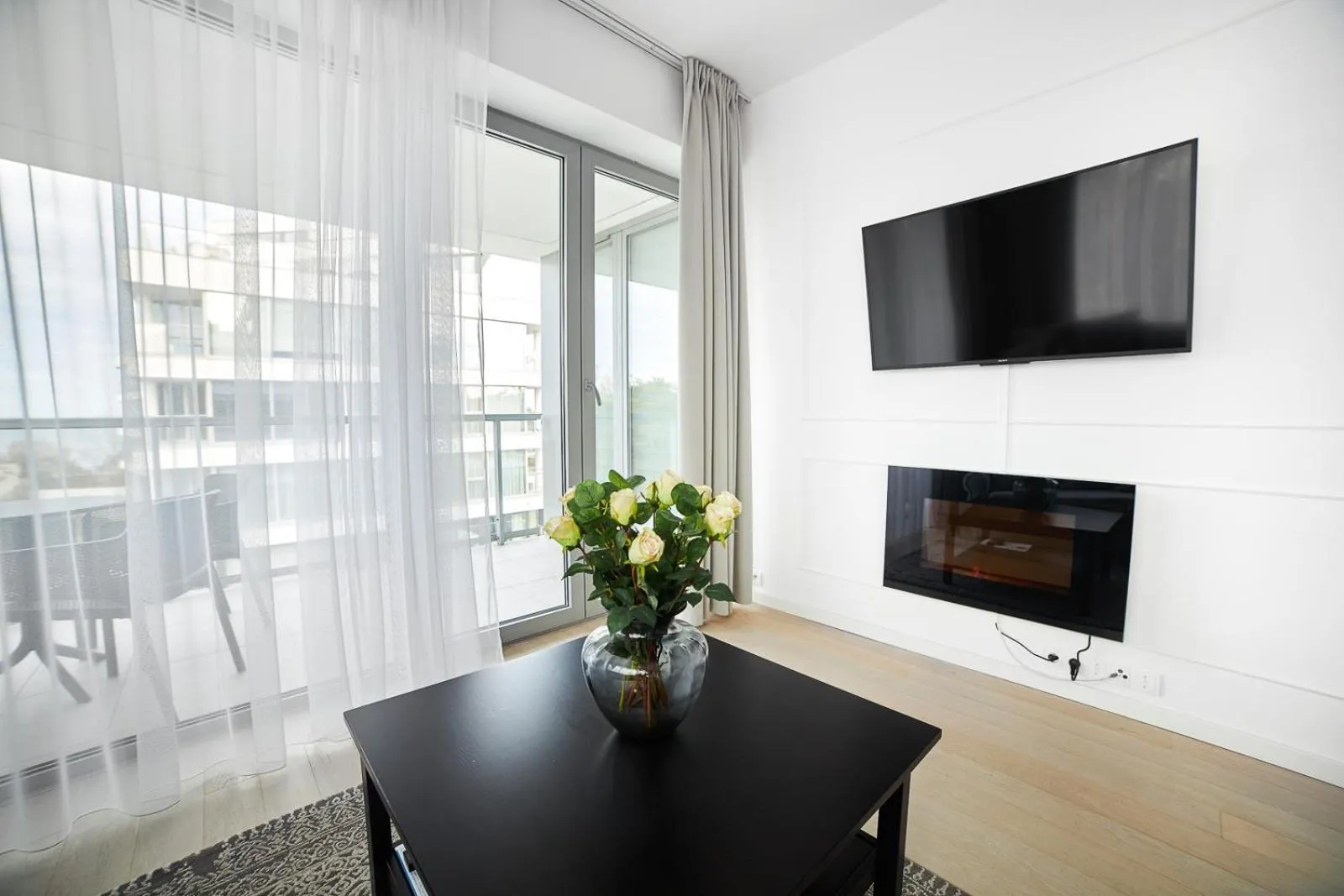 TV and multimedia in Dune Beach Resort - C