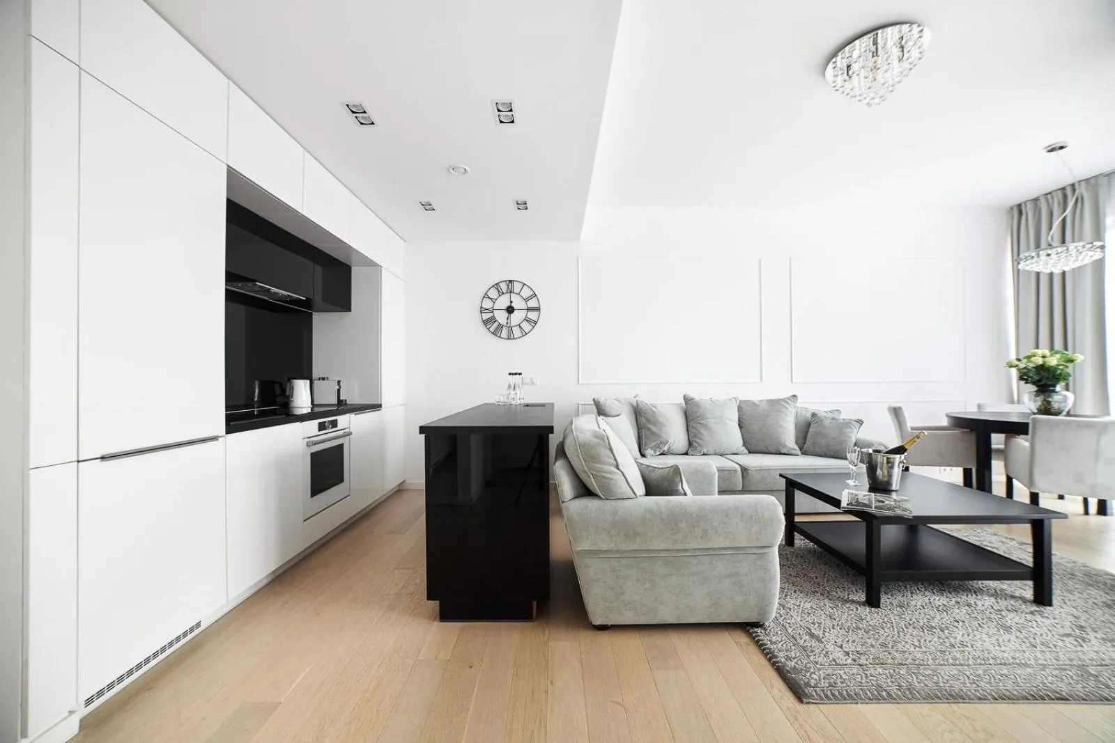 Kitchen or kitchenette in Dune Beach Resort - C