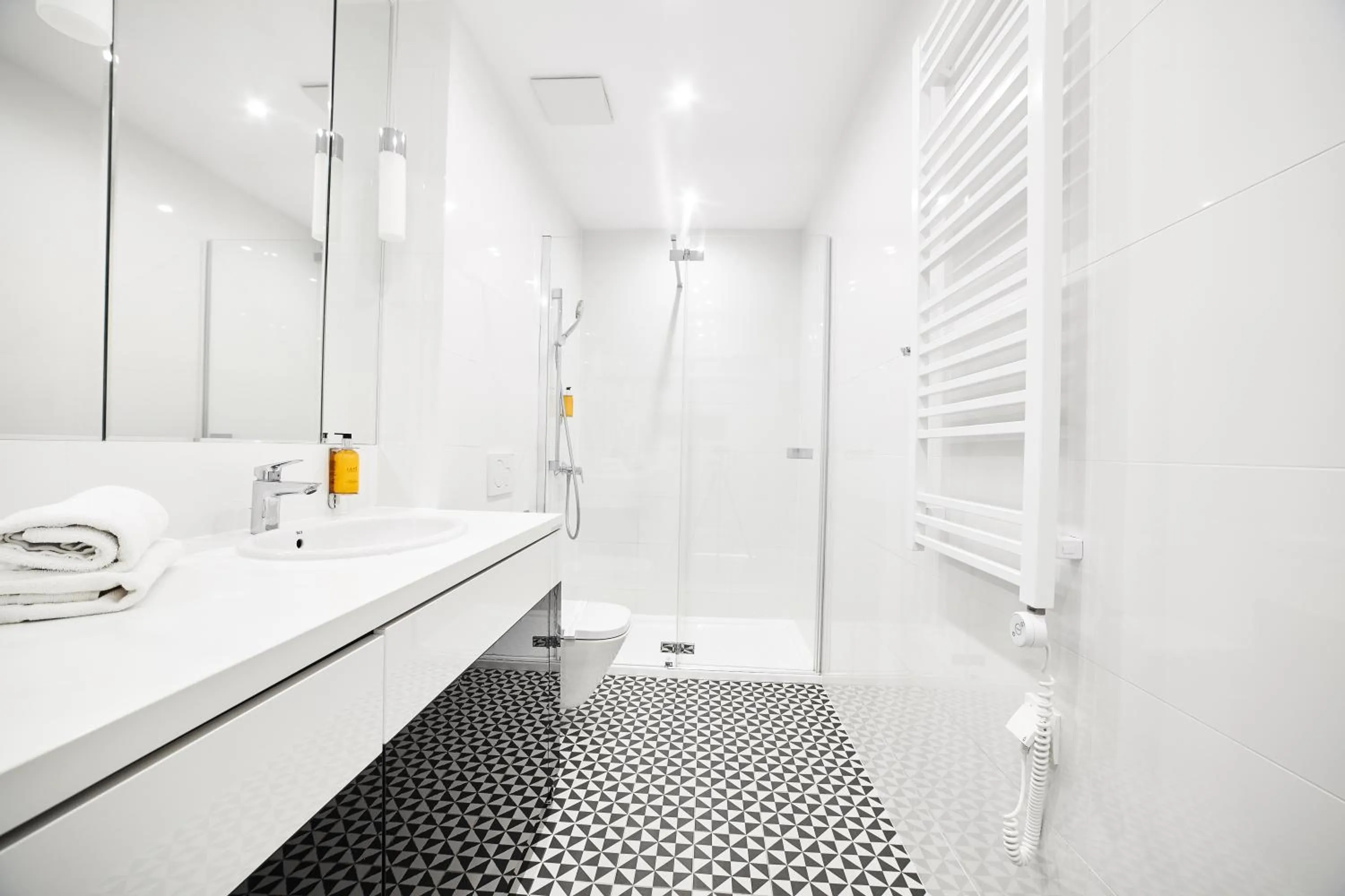 Shower in Dune Beach Resort - C