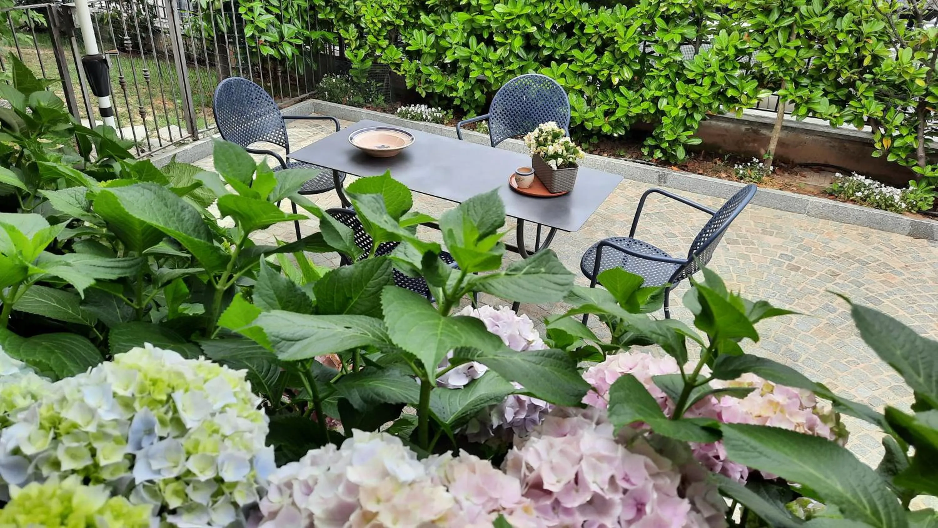 Inner courtyard view in B&B Ai Tre Cavalli