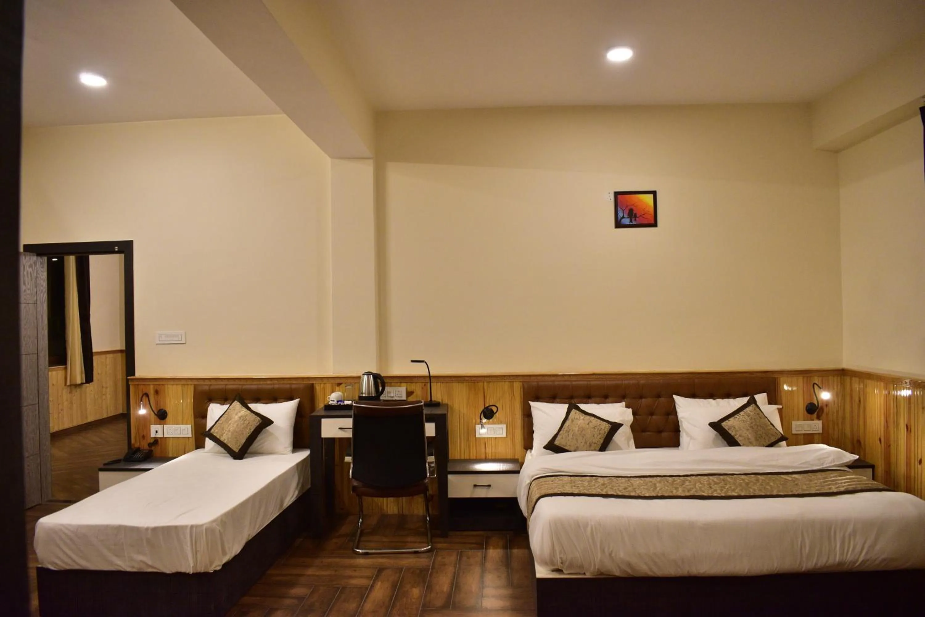 Bedroom, Bed in HOTEL MONTANA VYOO