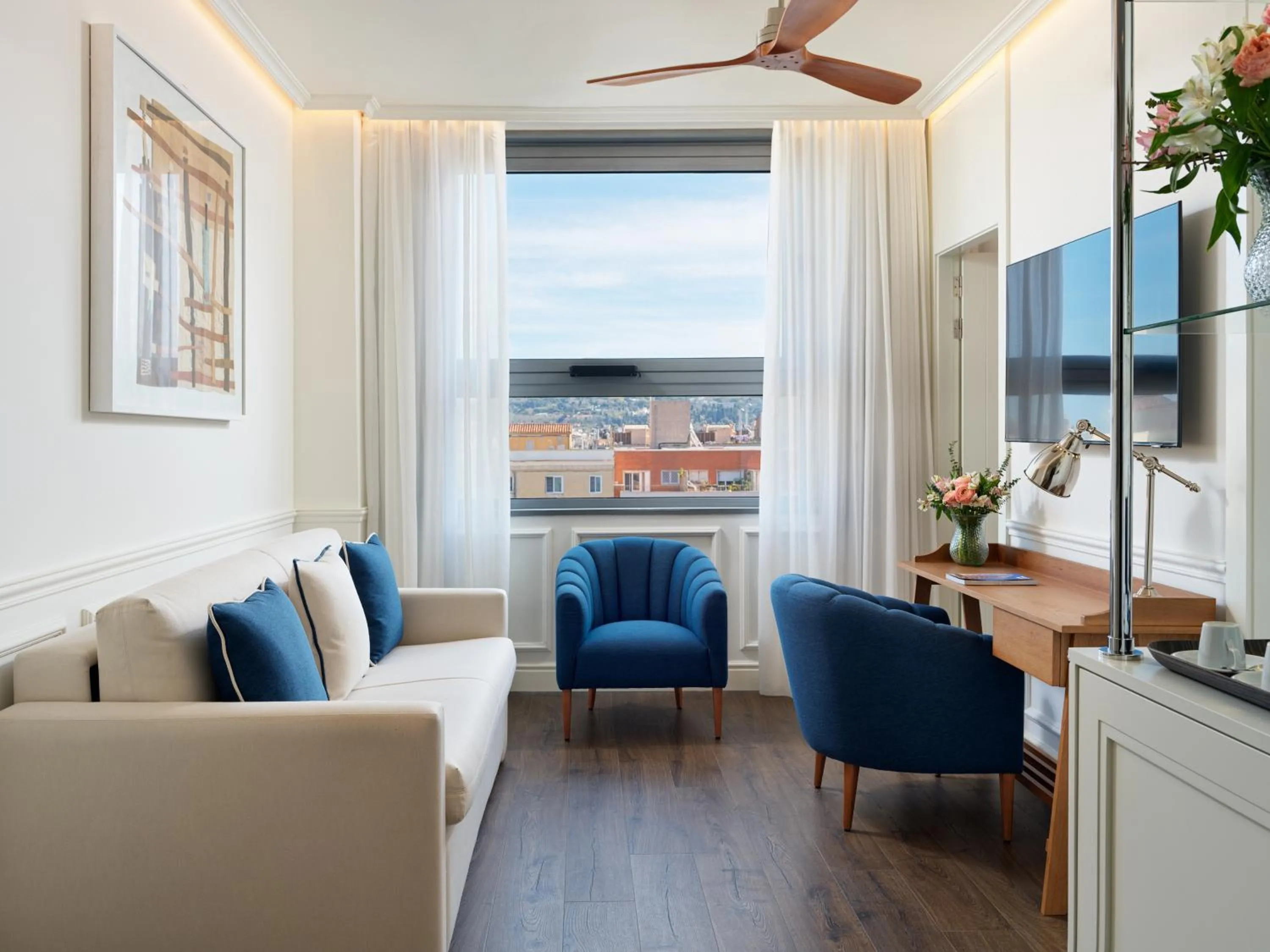 TV and multimedia in H10 Itaca