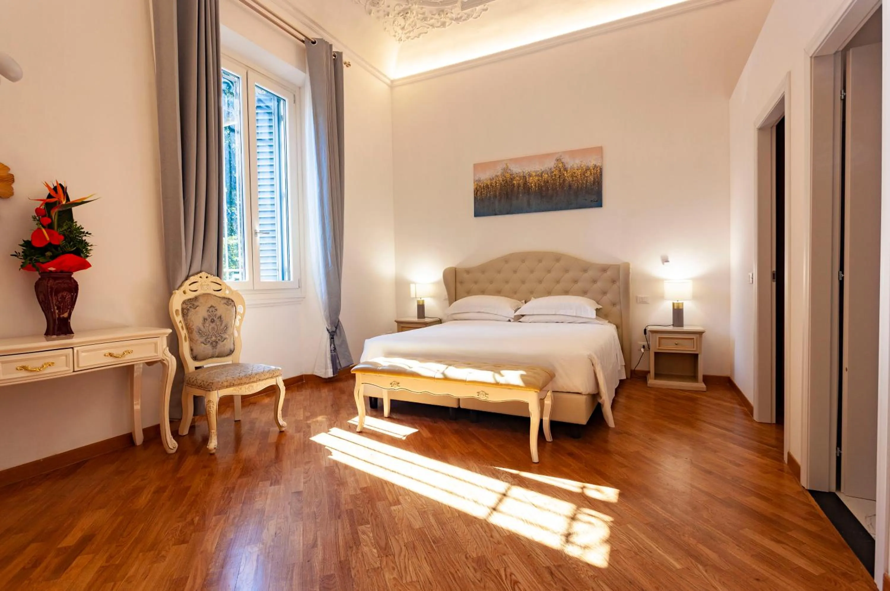 Bedroom, Bed in Villa Royal B&B