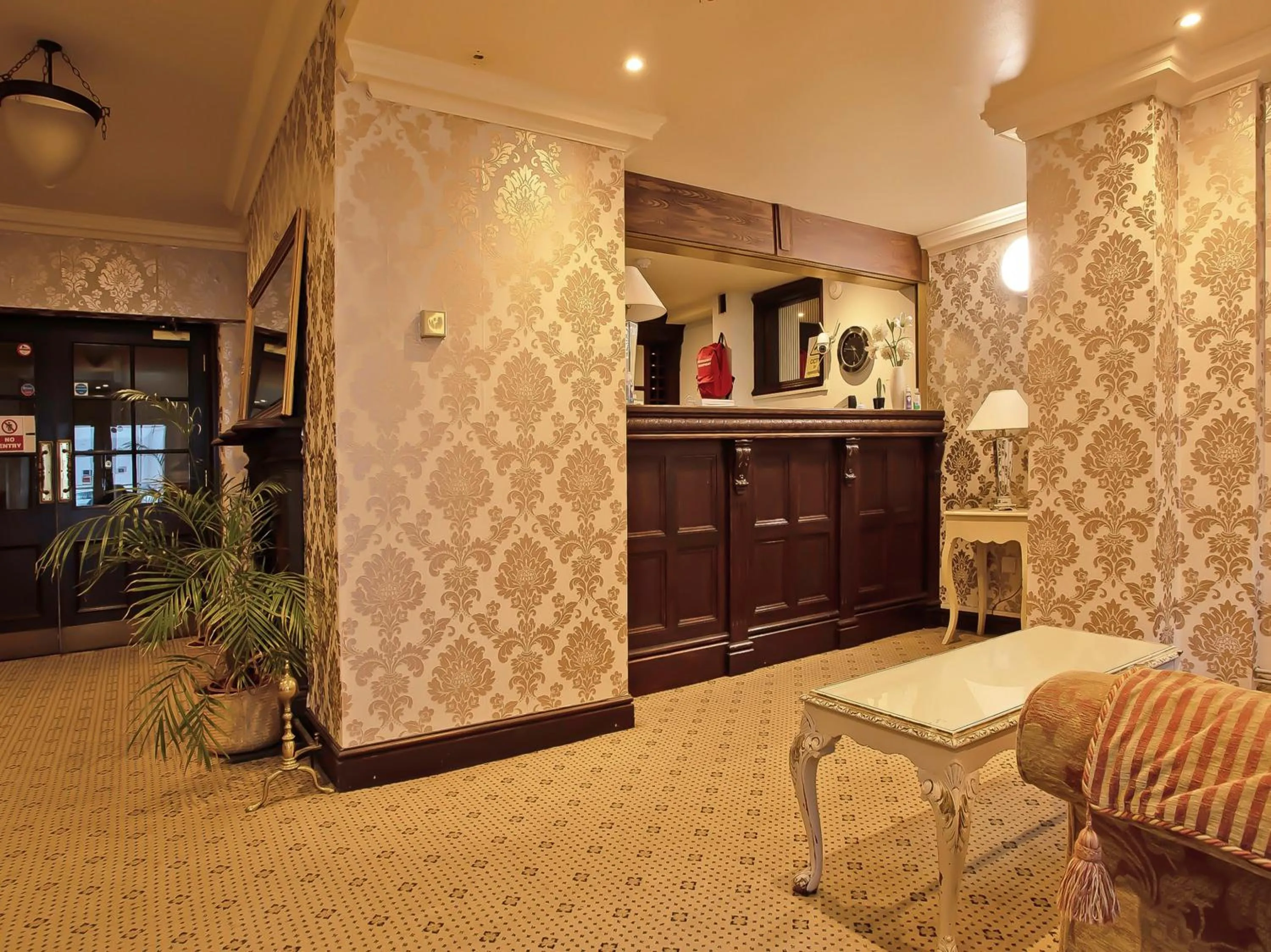 Lobby or reception in Great White Horse Hotel