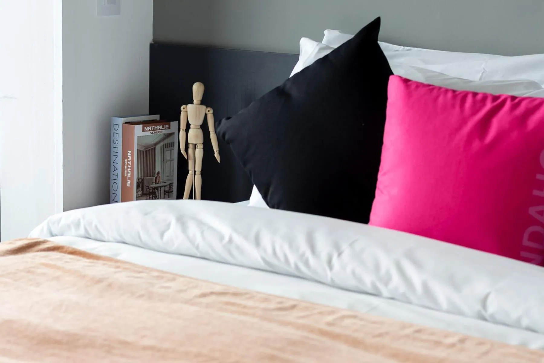 Bed in 360 VN Turiassú by Housi