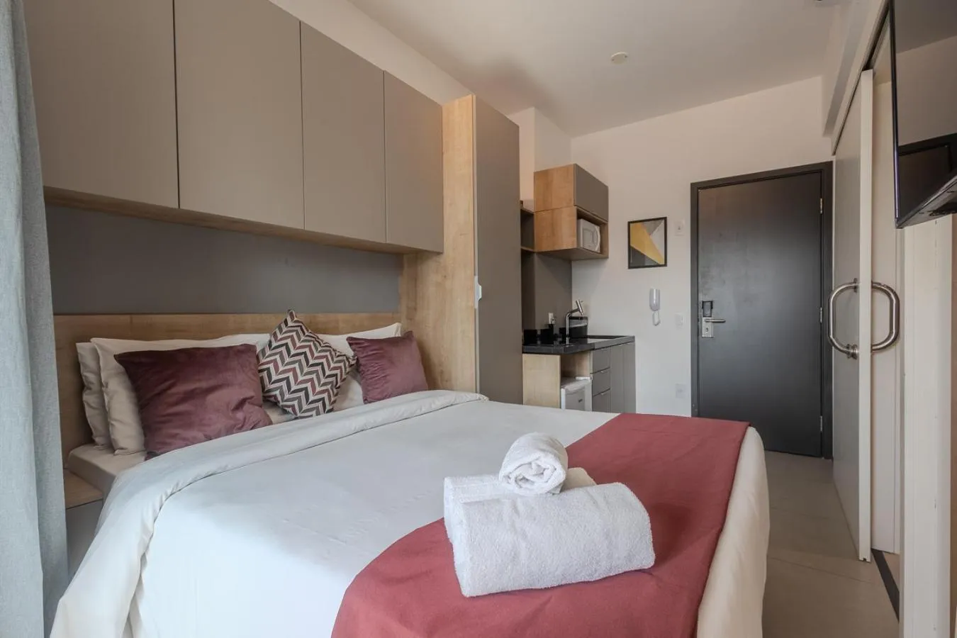 Bed in 360 VN Turiassú by Housi